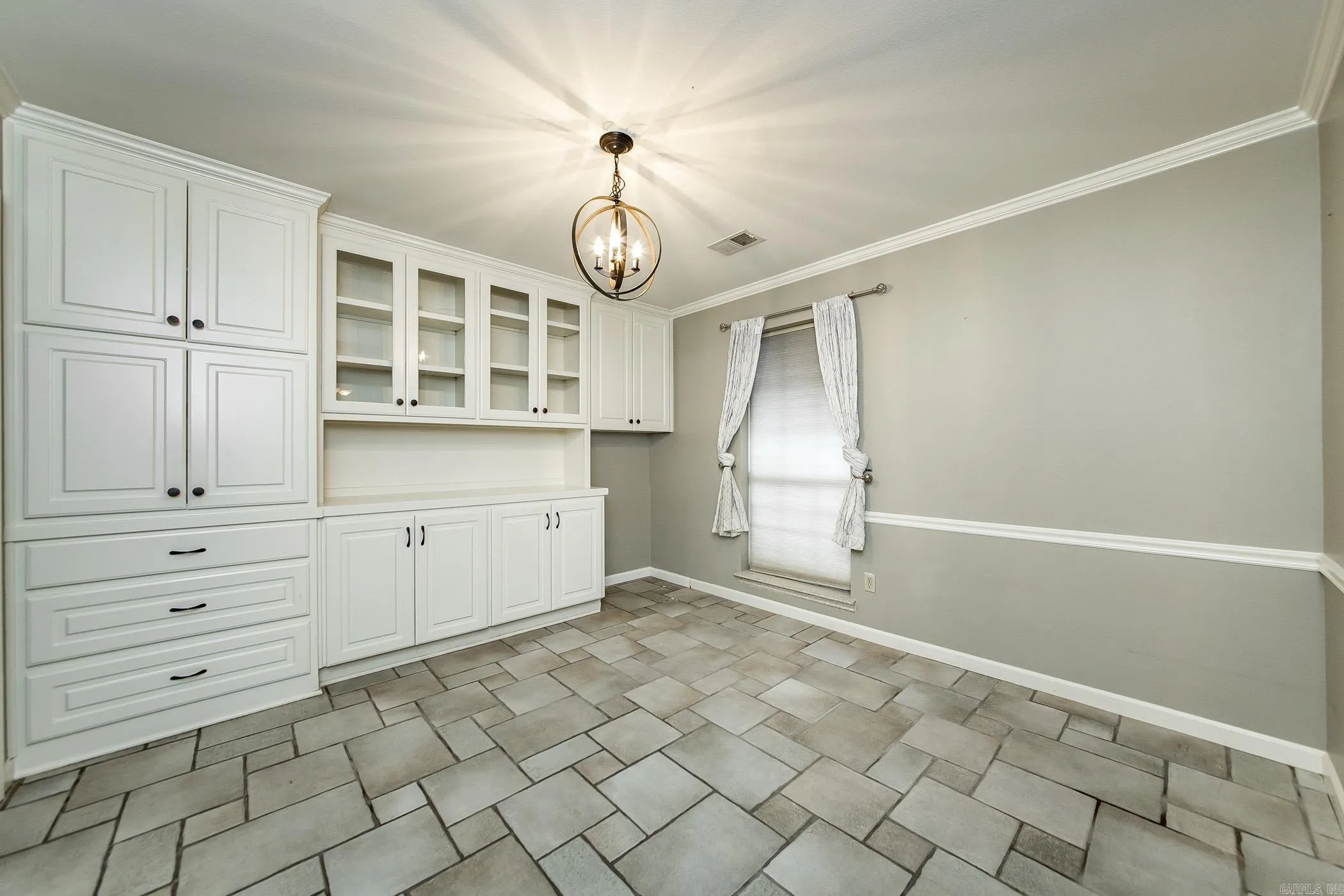 Property at 4330  Campground - Image 9