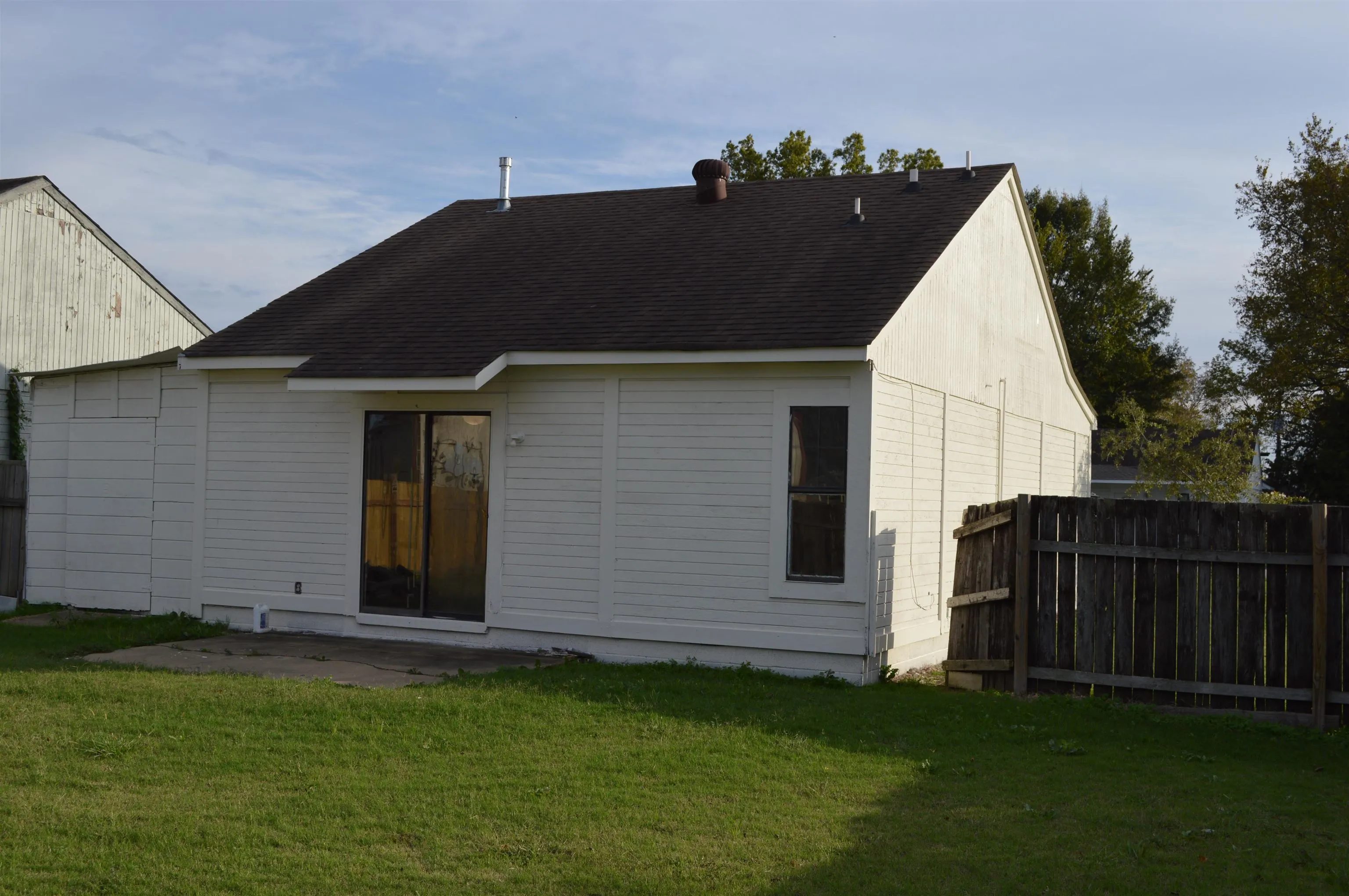 Property at 100  Mallard - Image 11