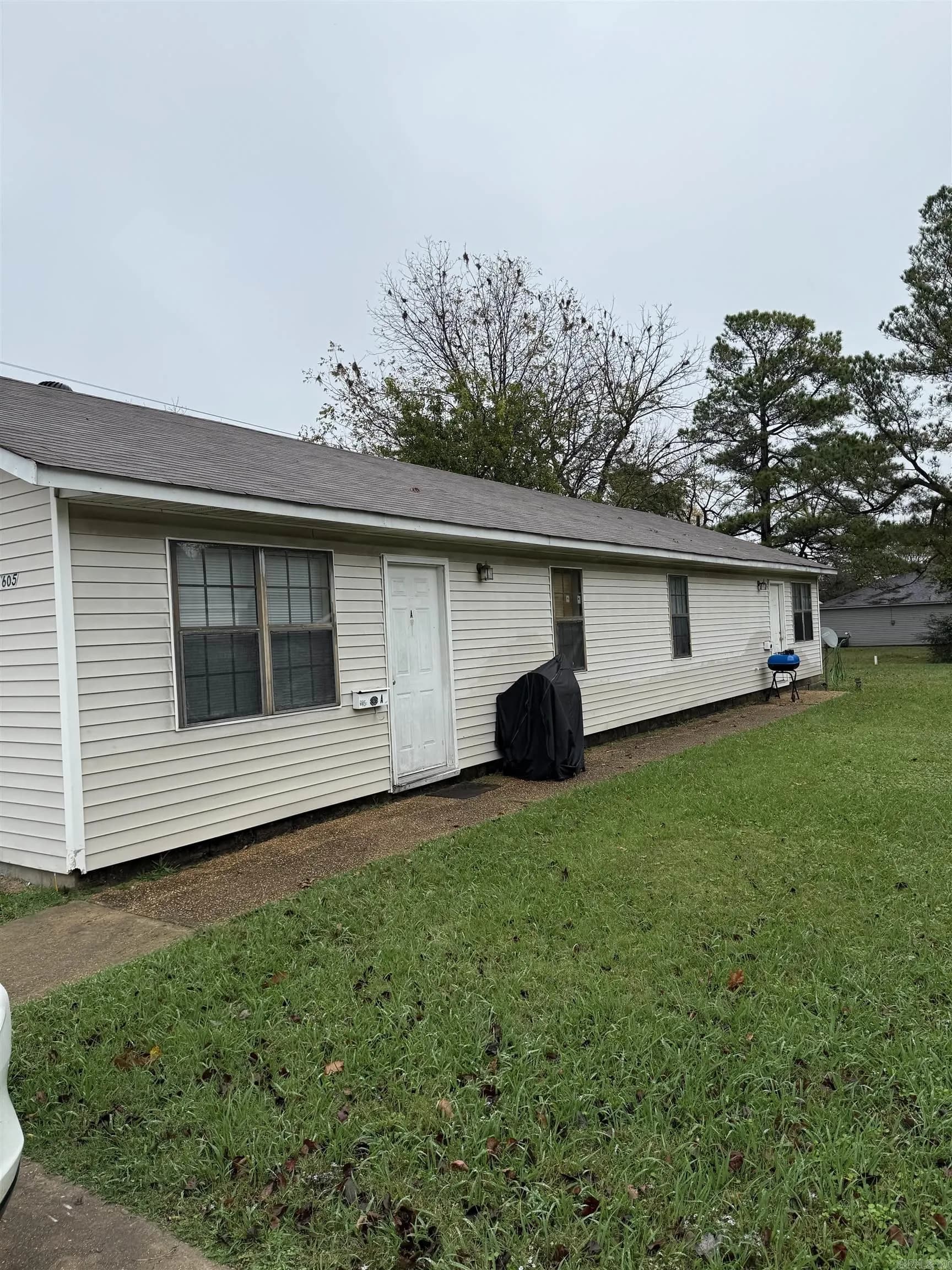 Property at 605 S 6th street