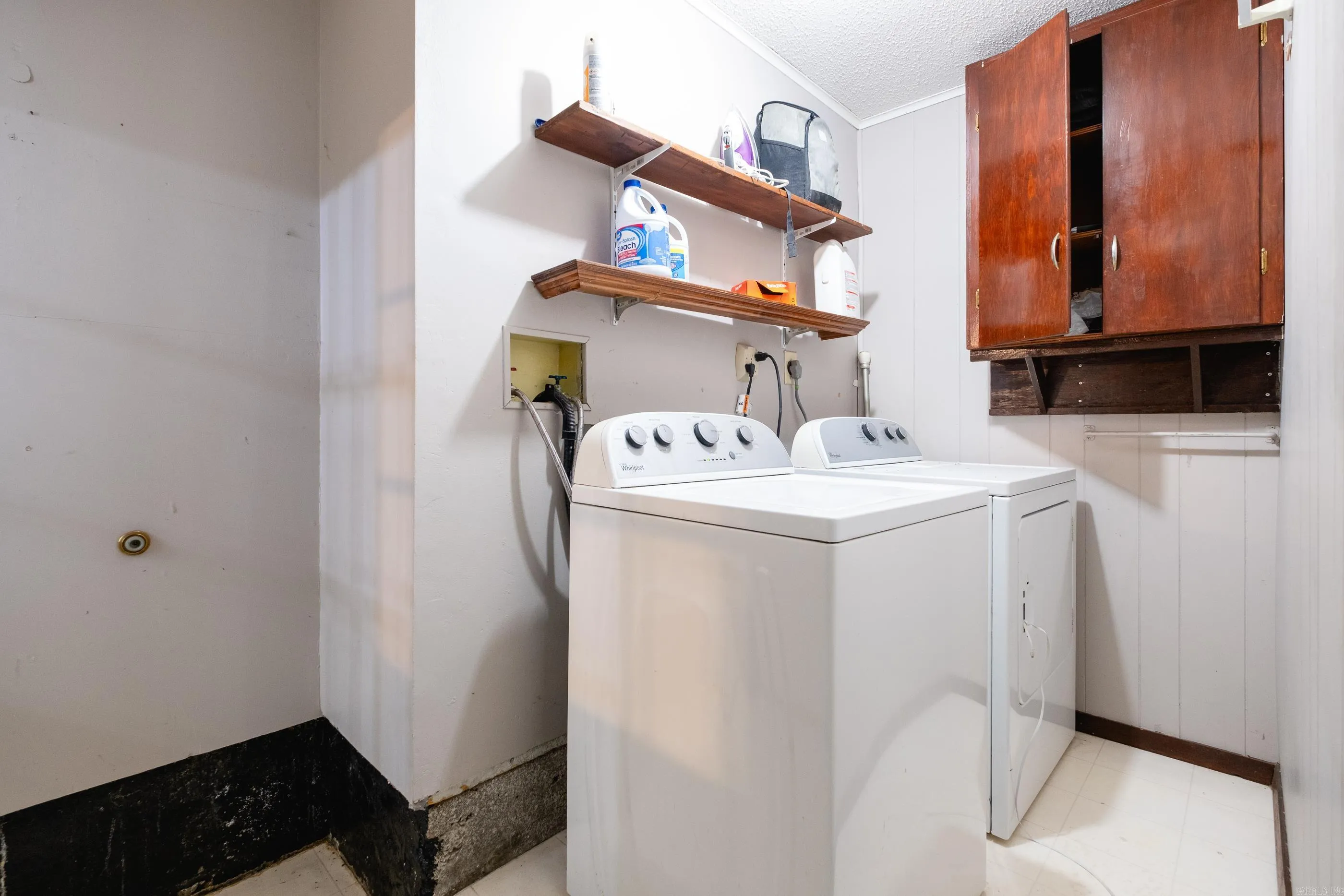 Property at 602  Park - Image 34