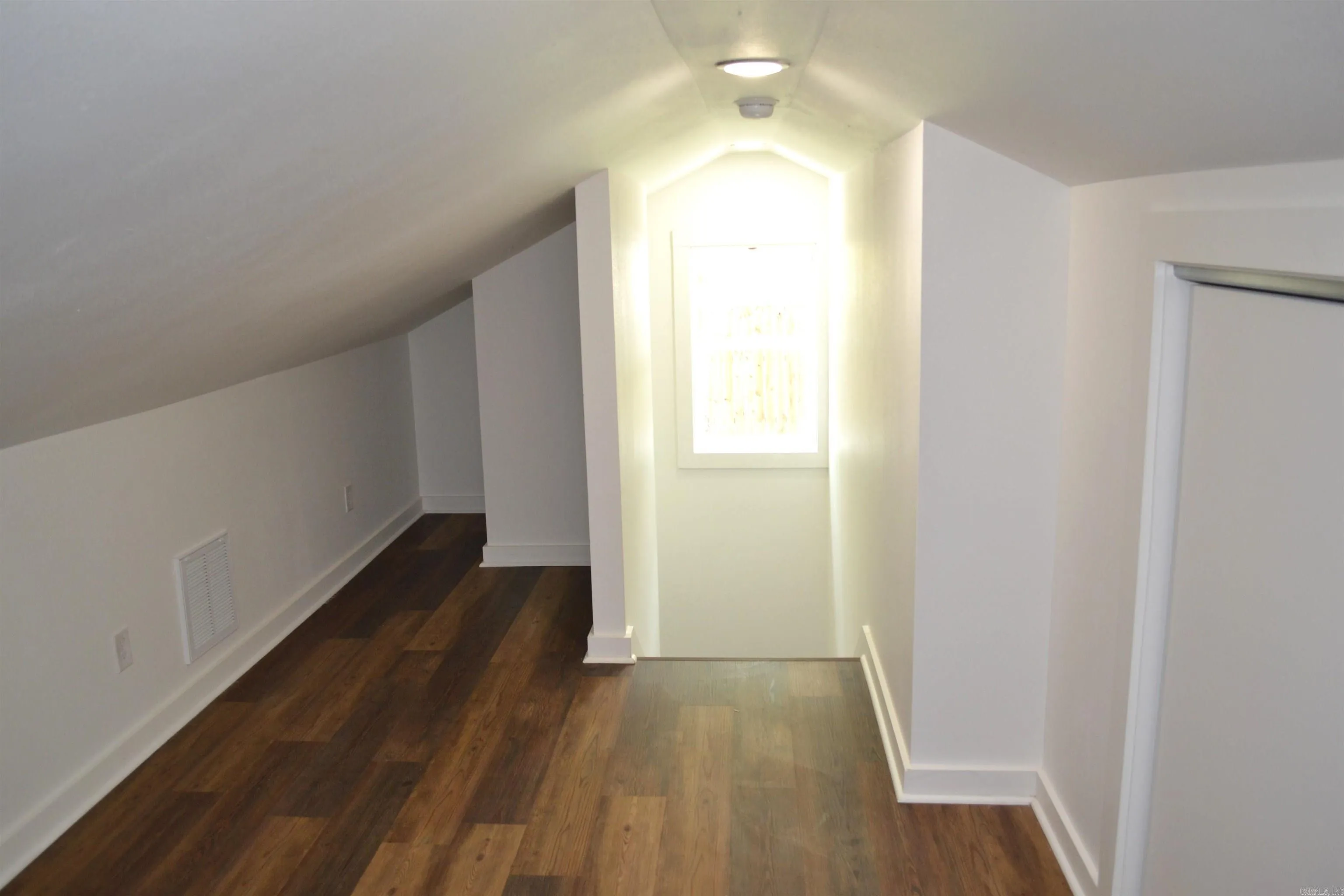 Property at 908 N Taylor - Image 32