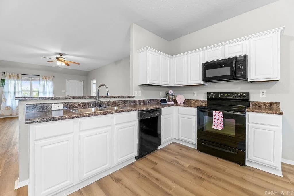 Property at 1610  Yarrow dr - Image 3