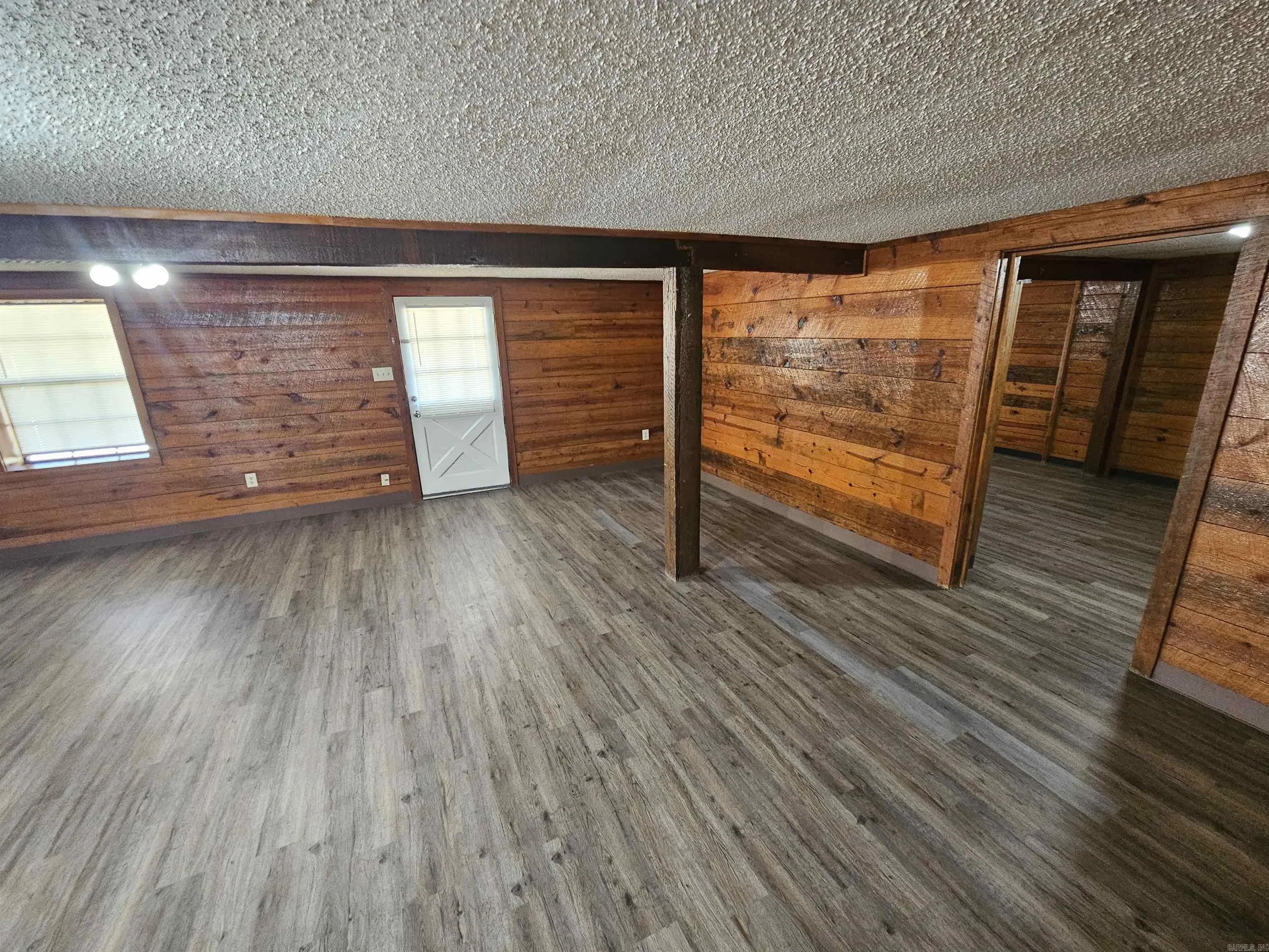 Property at 5101  B.b., 1 - Image 4