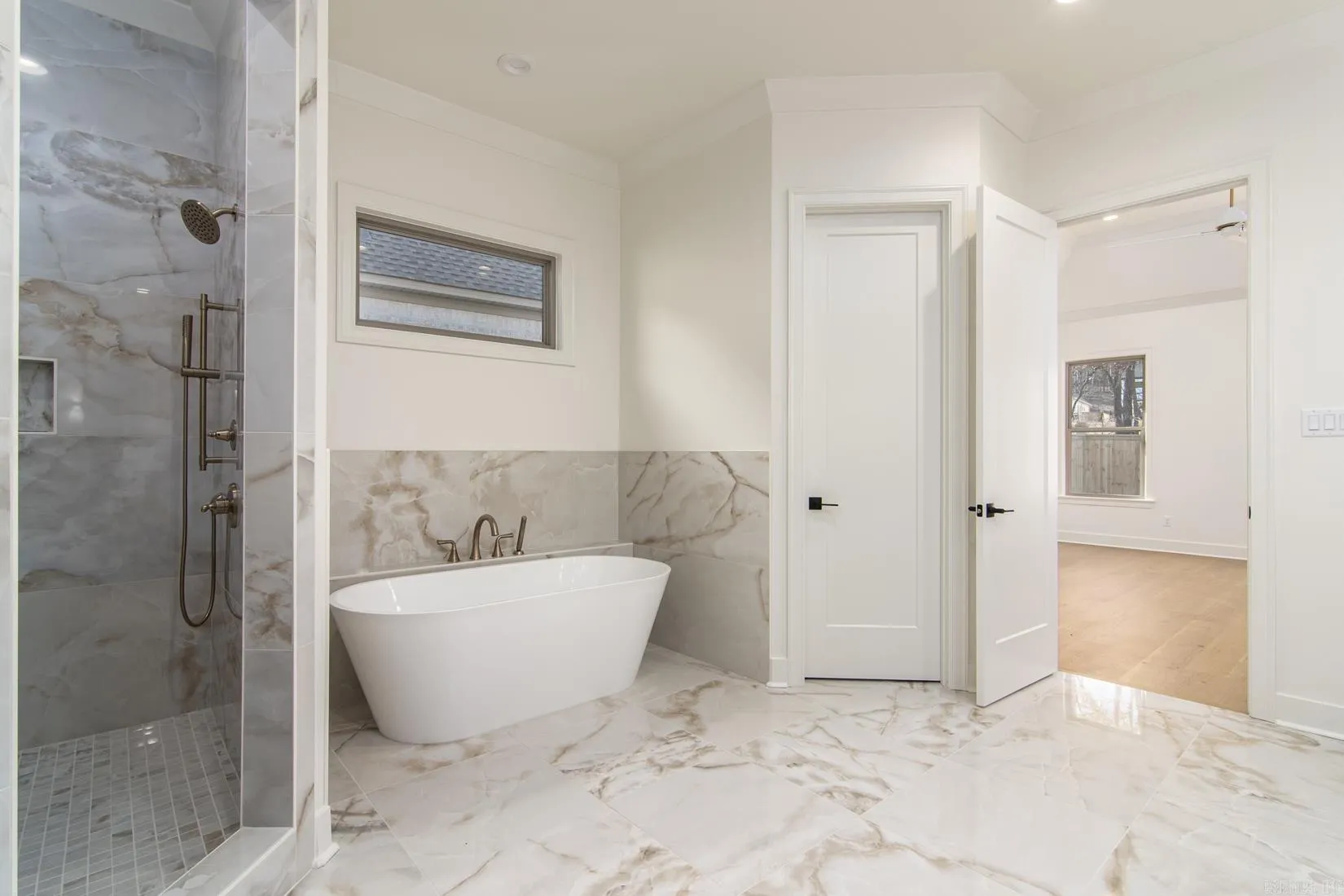 Property at 125  Abington drive - Image 24