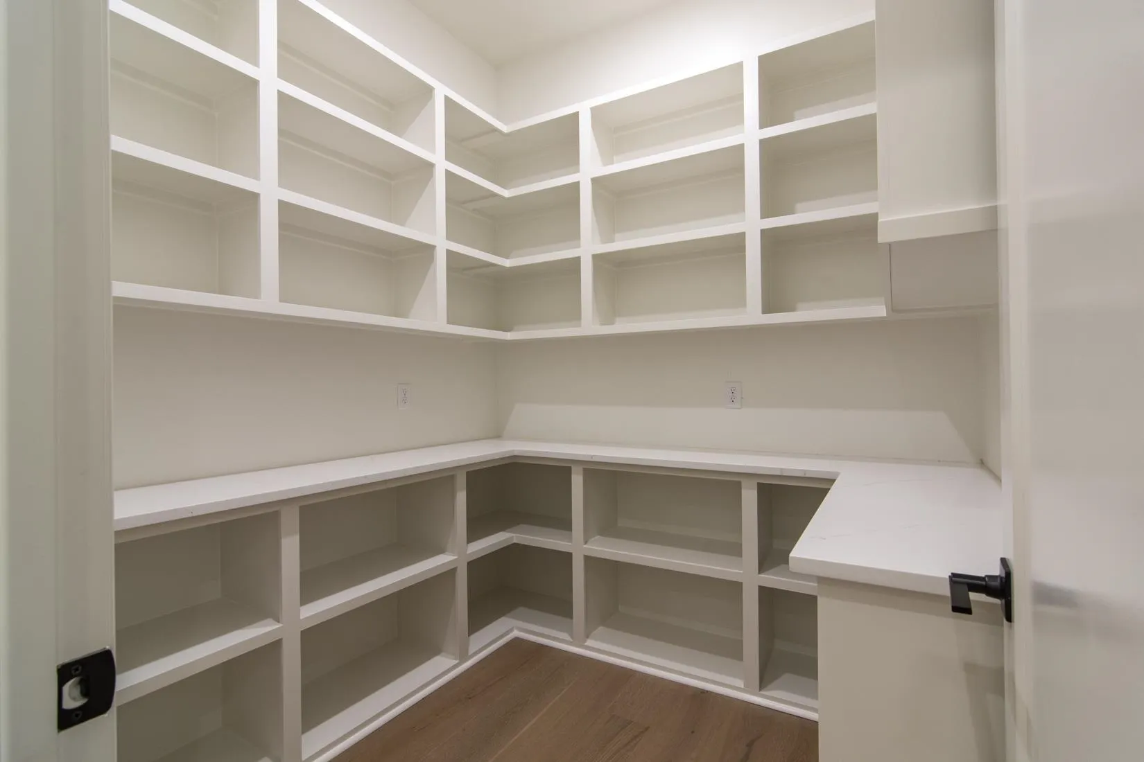 Property at 125  Abington drive - Image 34
