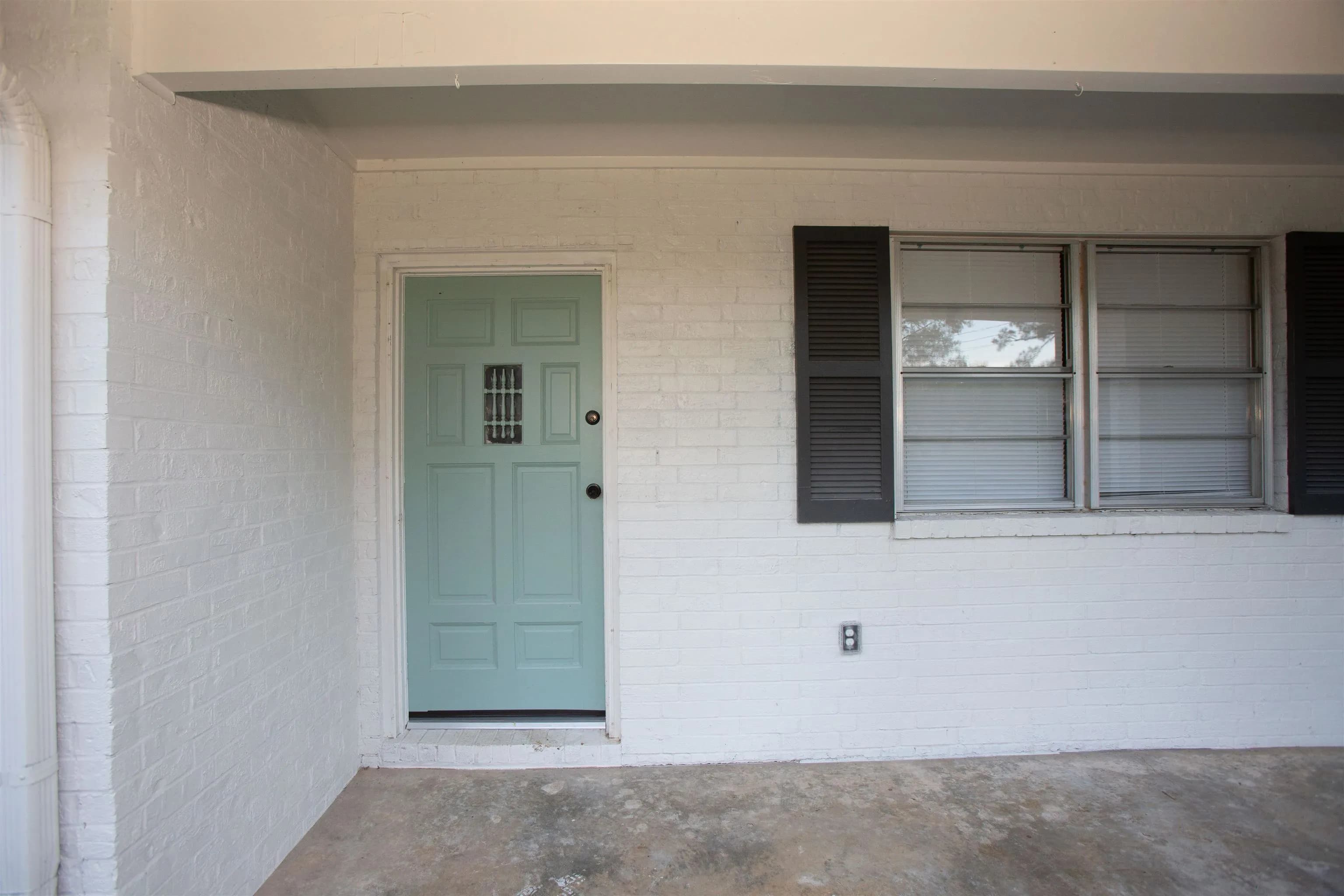 Property at 2112  Lancelot ln - Image 2