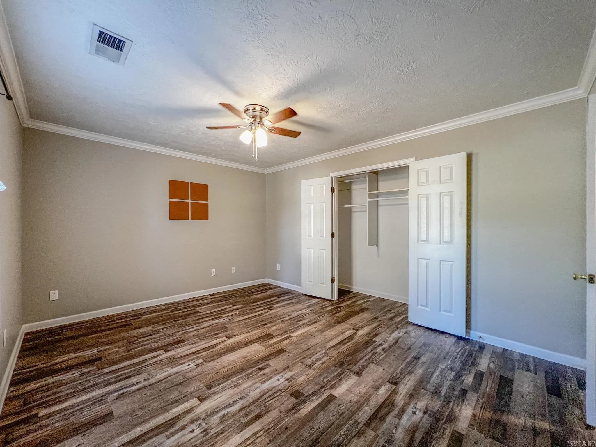 Property at 1343  Osage - Image 15