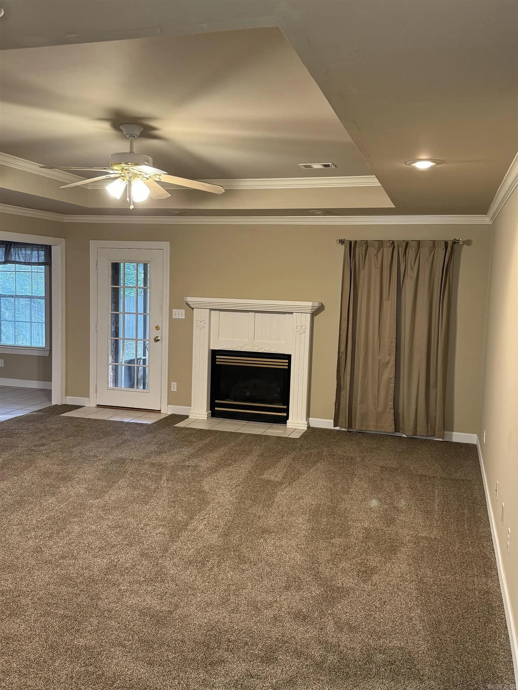 Property at 401  Dakota - Image 4