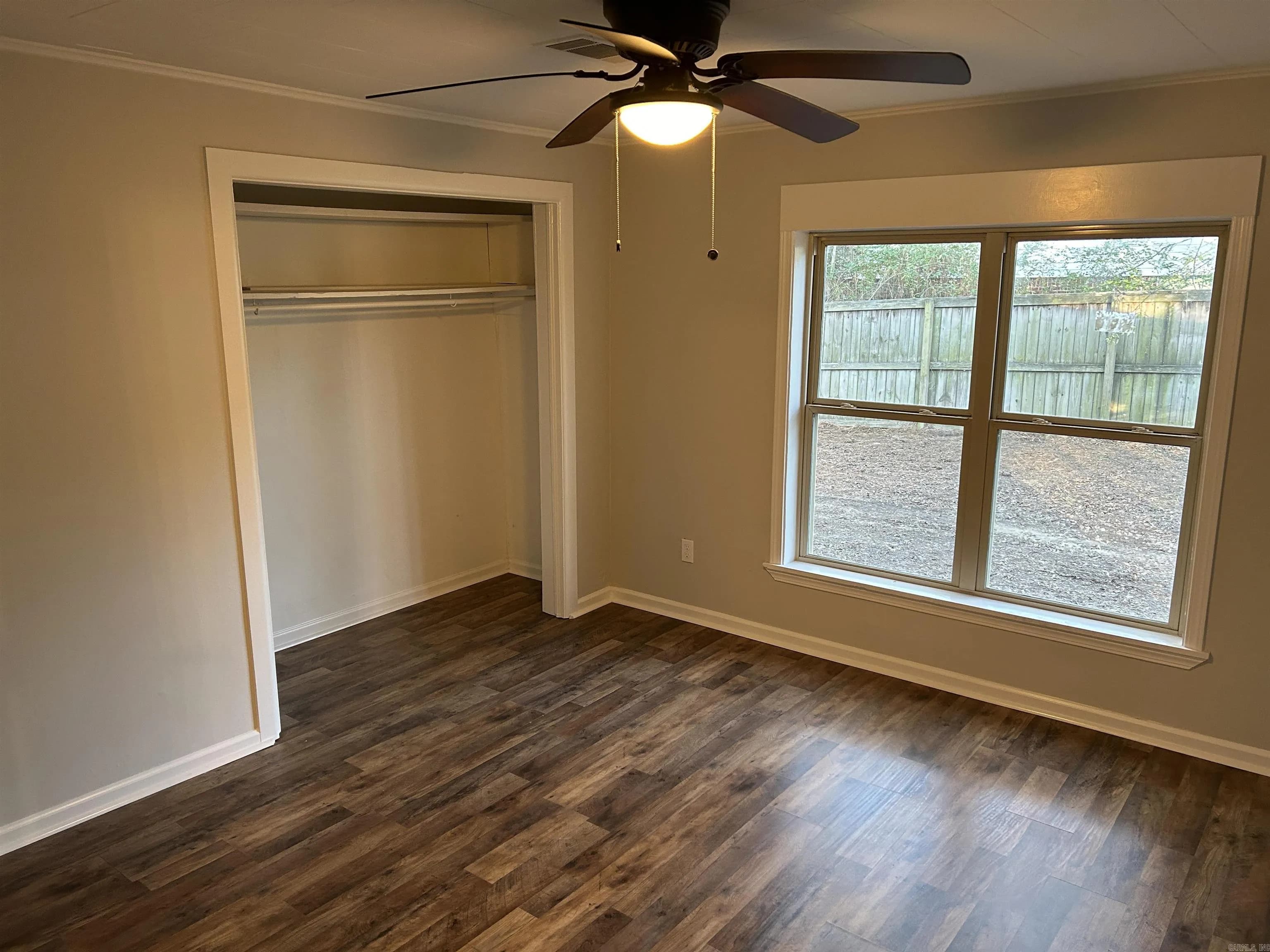 Property at 13 E Main - Image 11