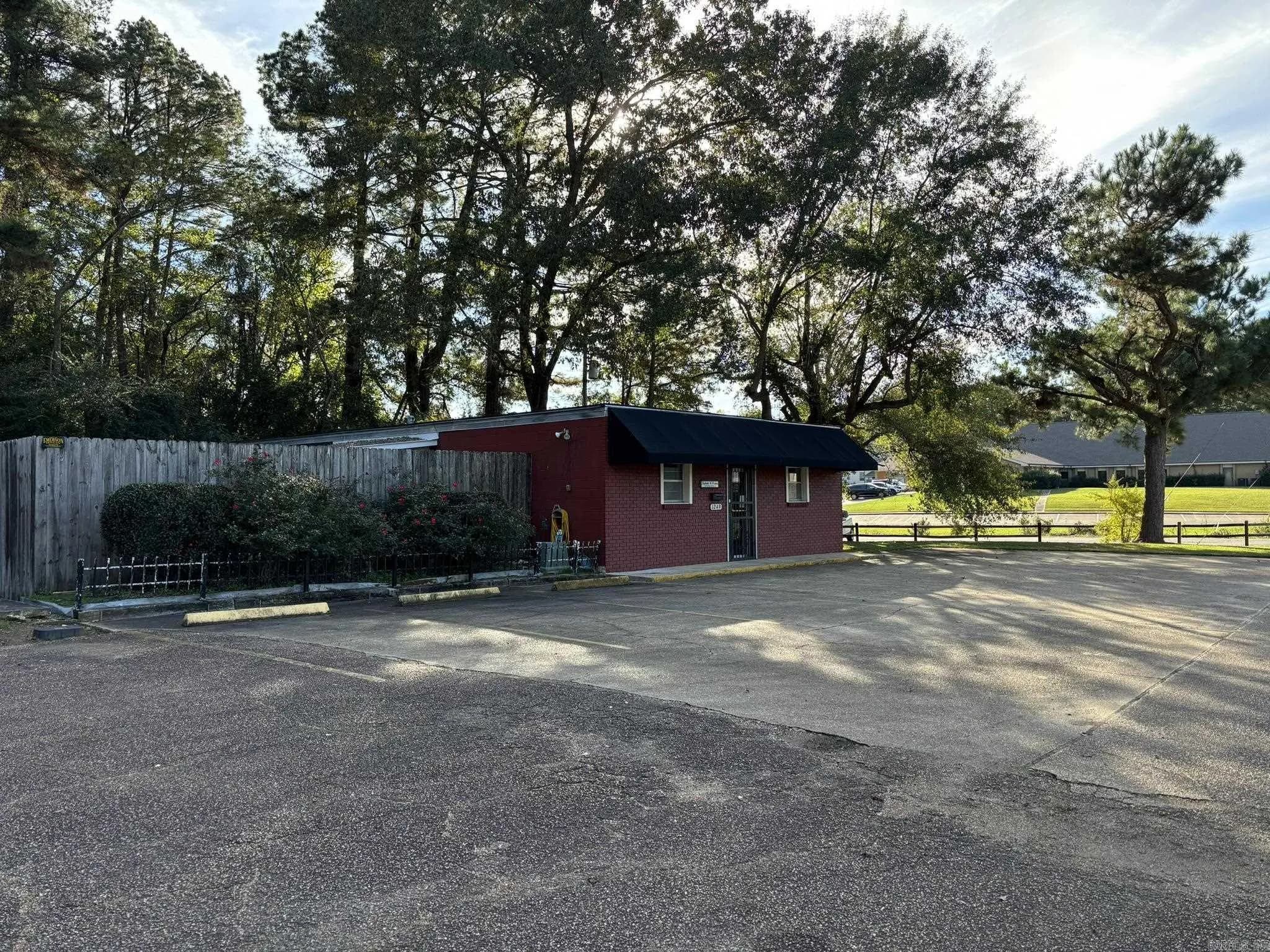 Property at 1249  Maul - Image 4