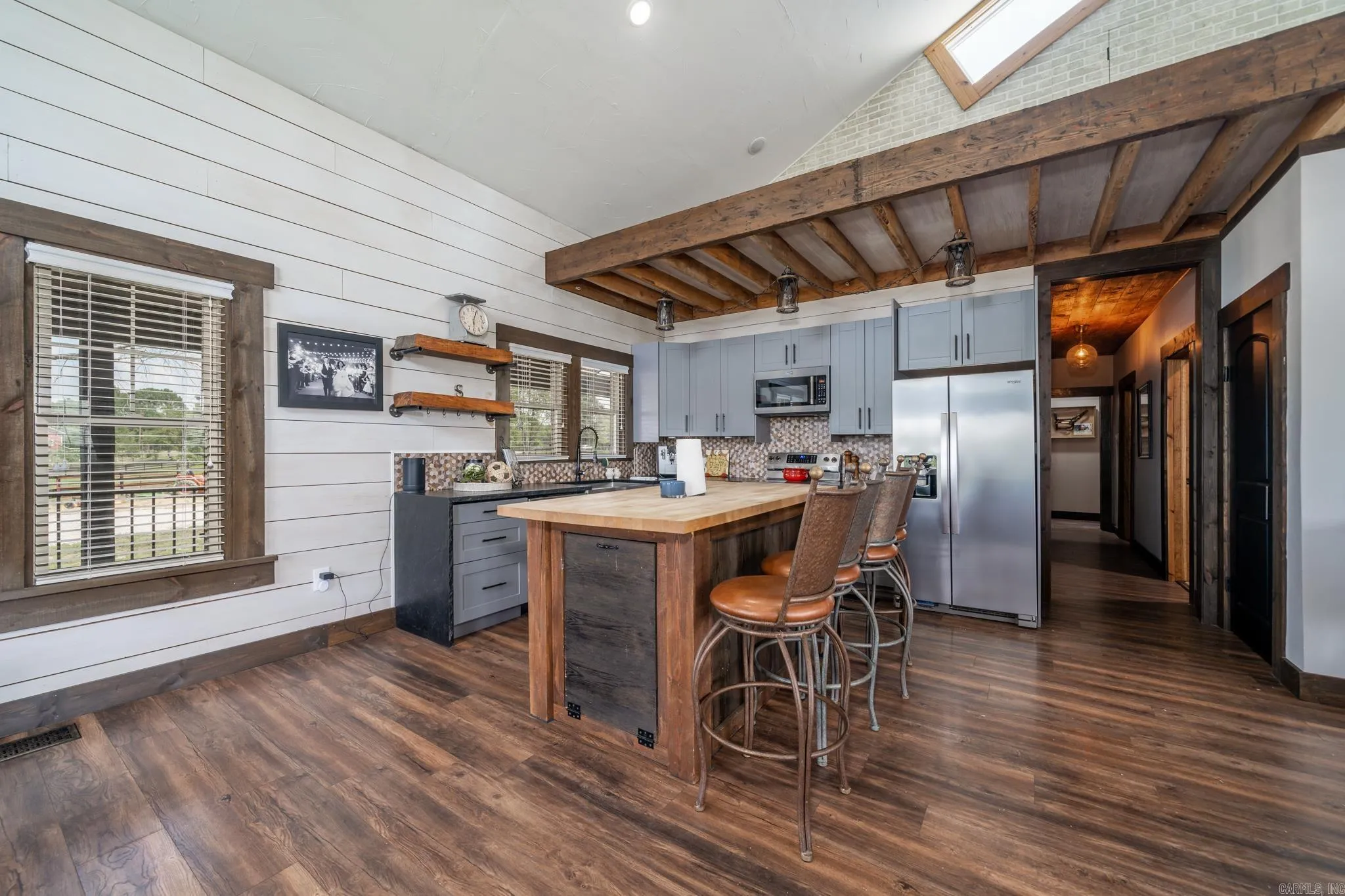 Property at 201  Shelly - Image 13