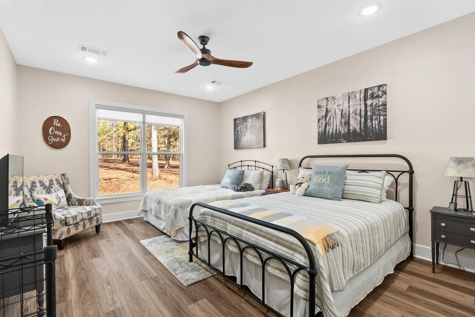 Property at 209  Cherokee drive - Image 36