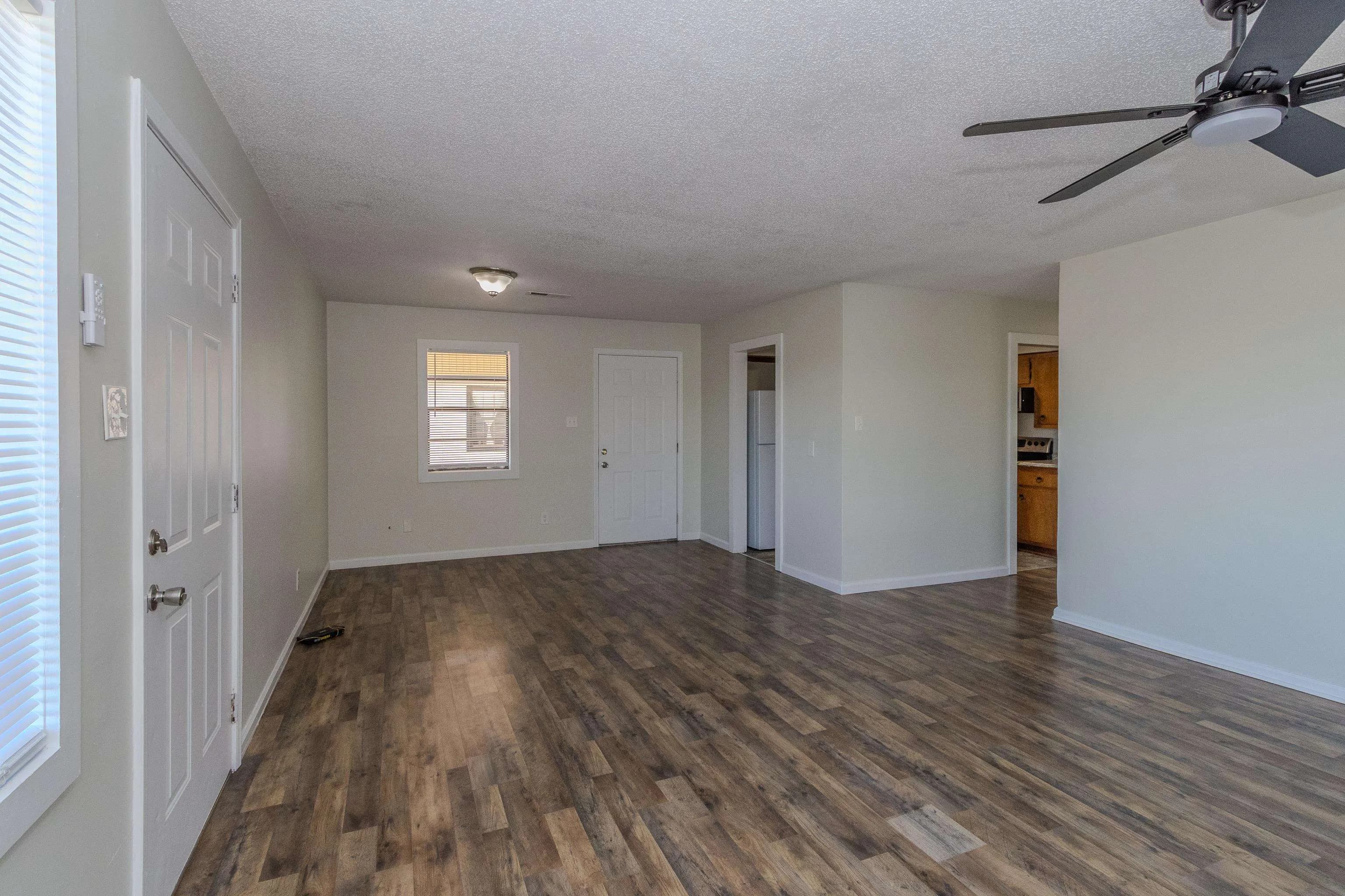 Property at 1102 S 3rd ave - Image 7