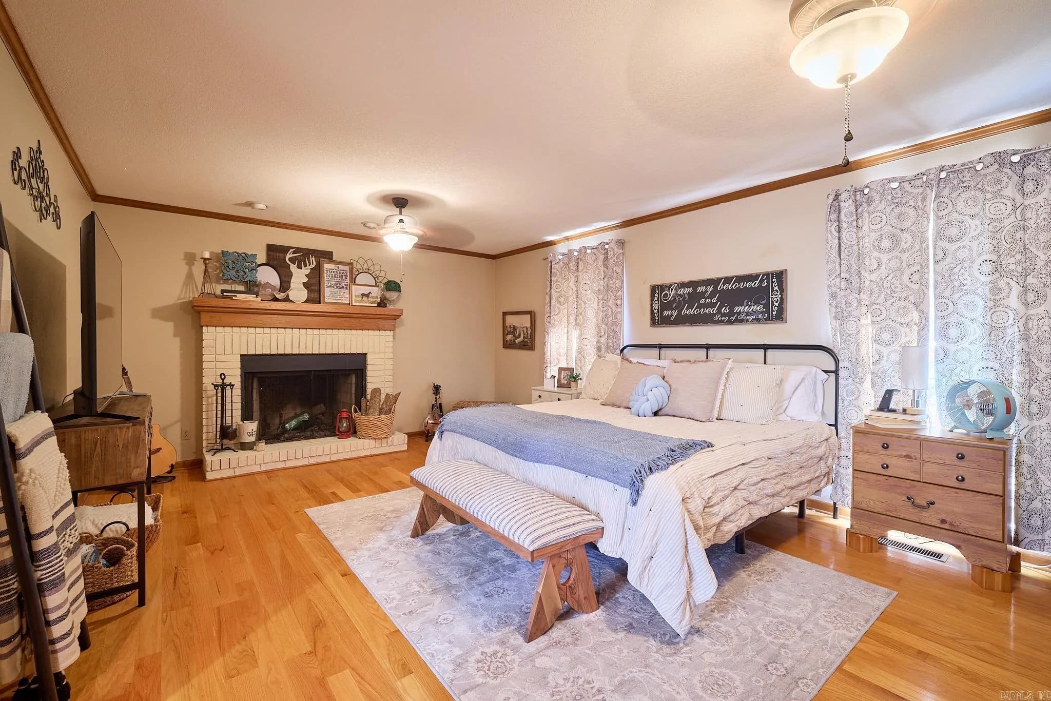 Property at 201  Wedgewood - Image 18