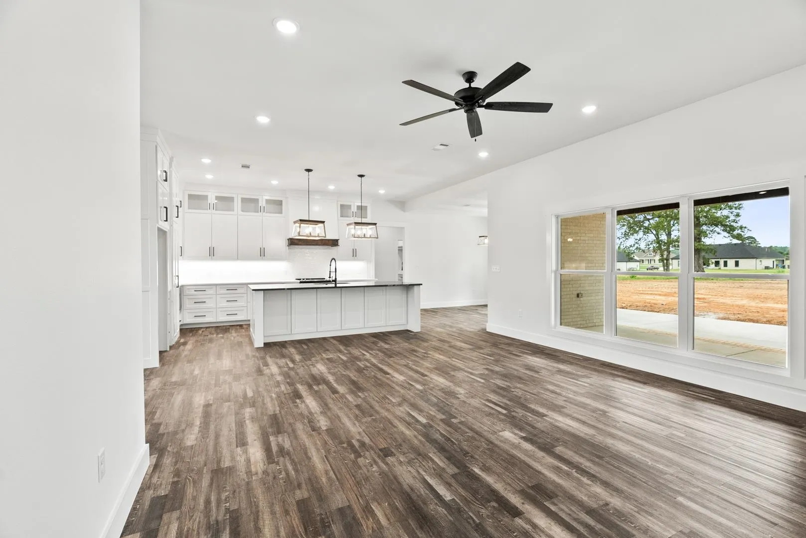 Property at 116  Republican loop - Image 11