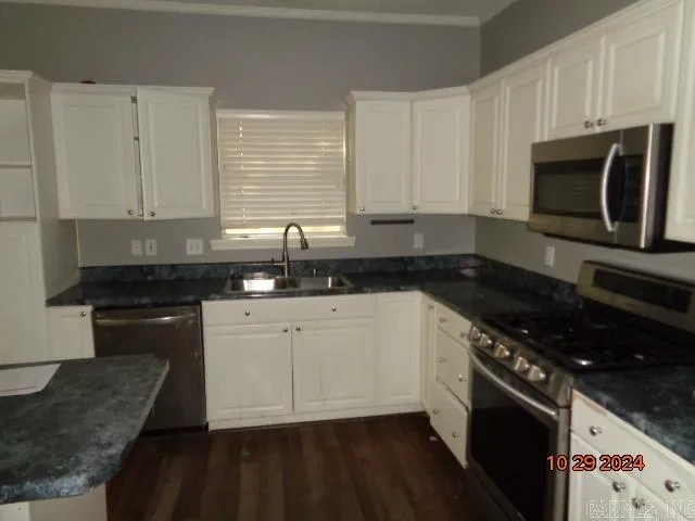 Property at 6  Liberty - Image 12