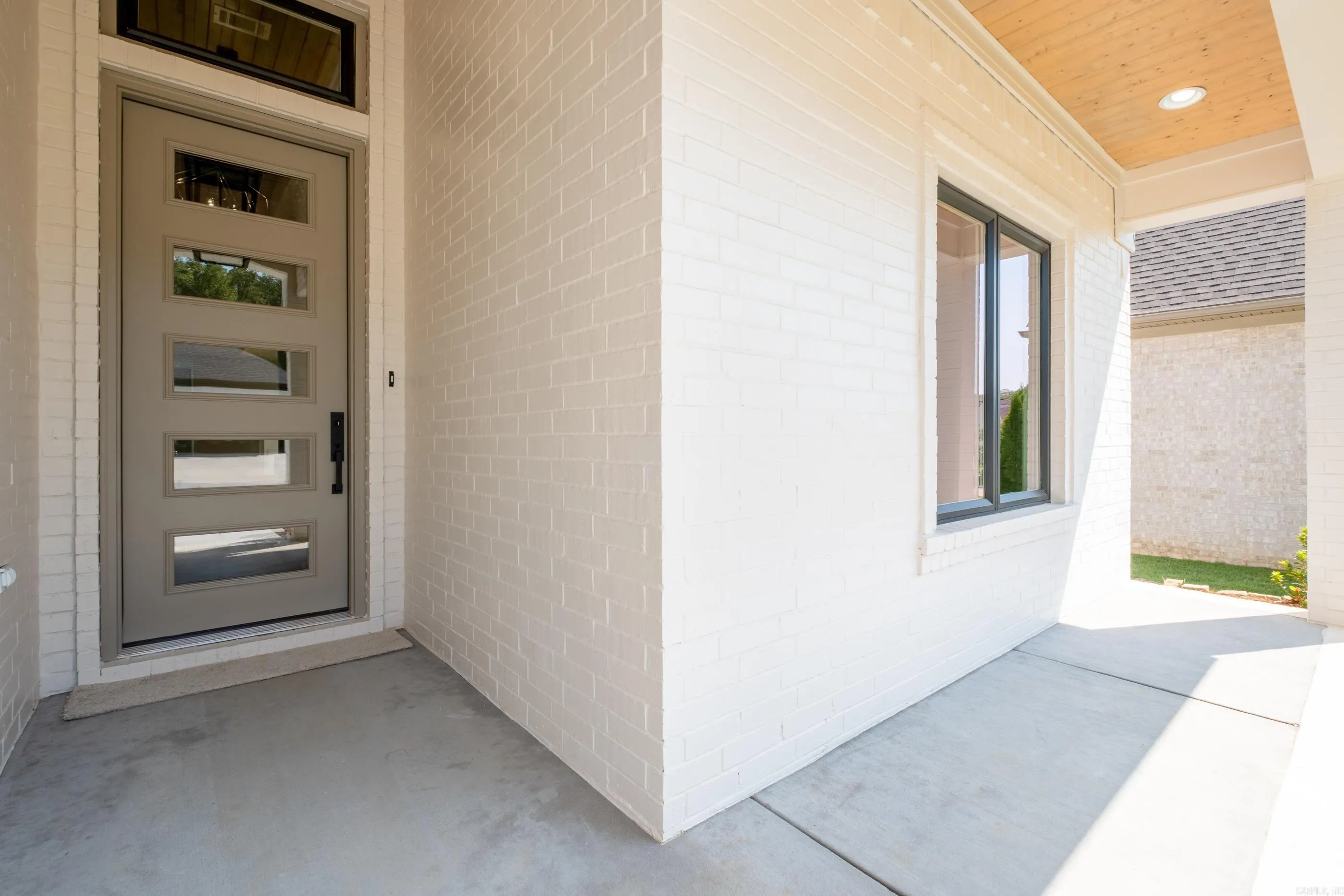 Property at 28  Belles fleurs circle - Image 2