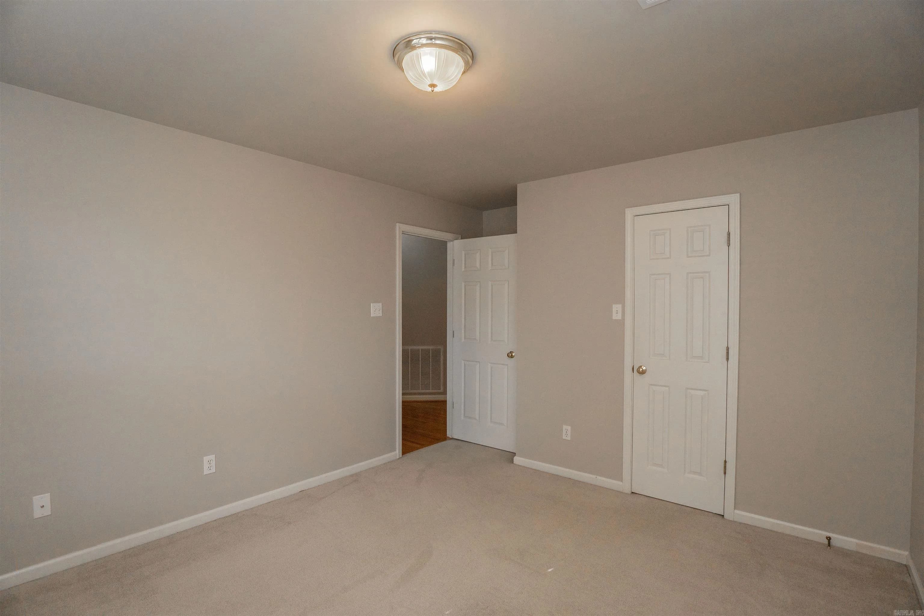 Property at 8  Bordeaux - Image 37