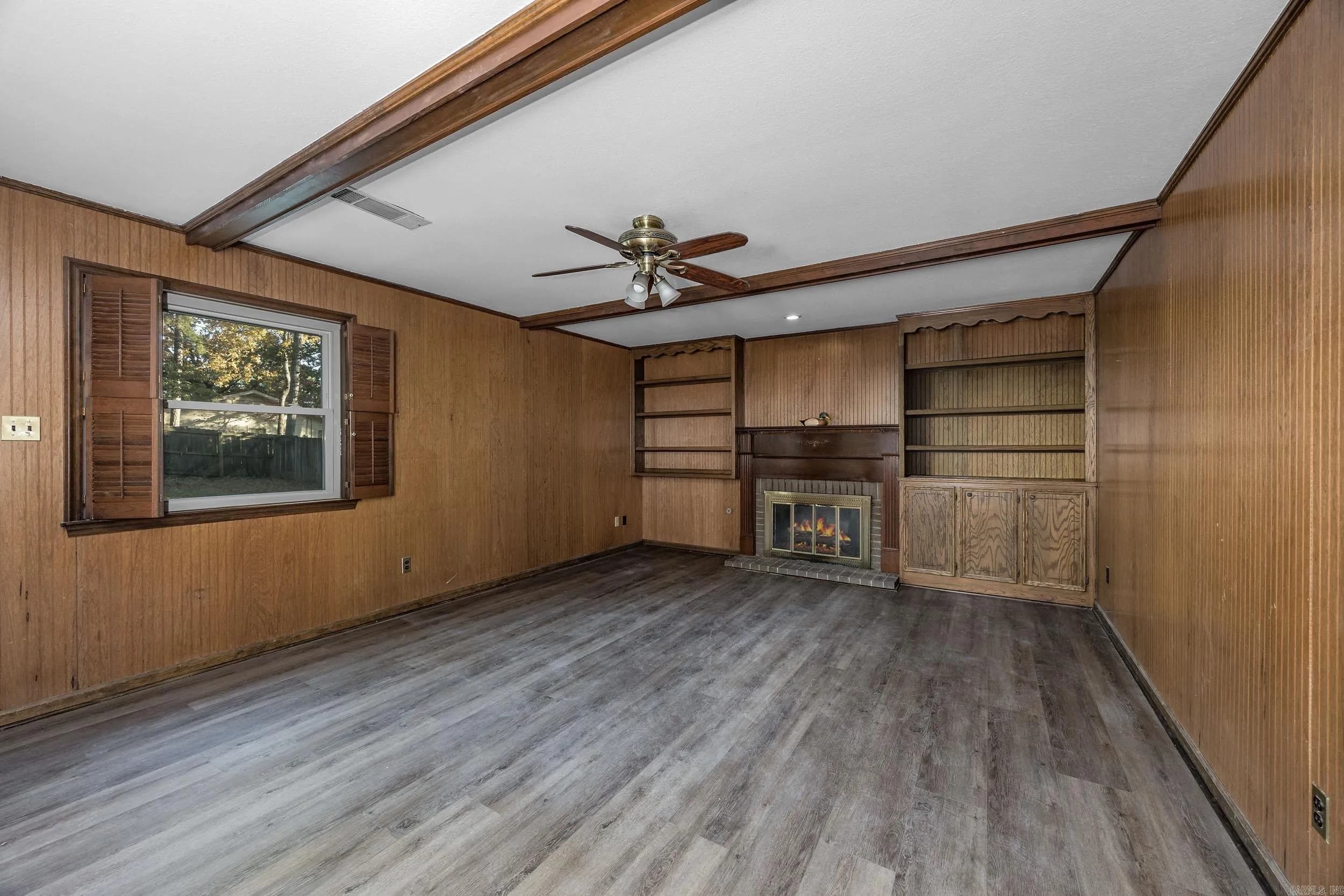 Property at 33  Colony - Image 16