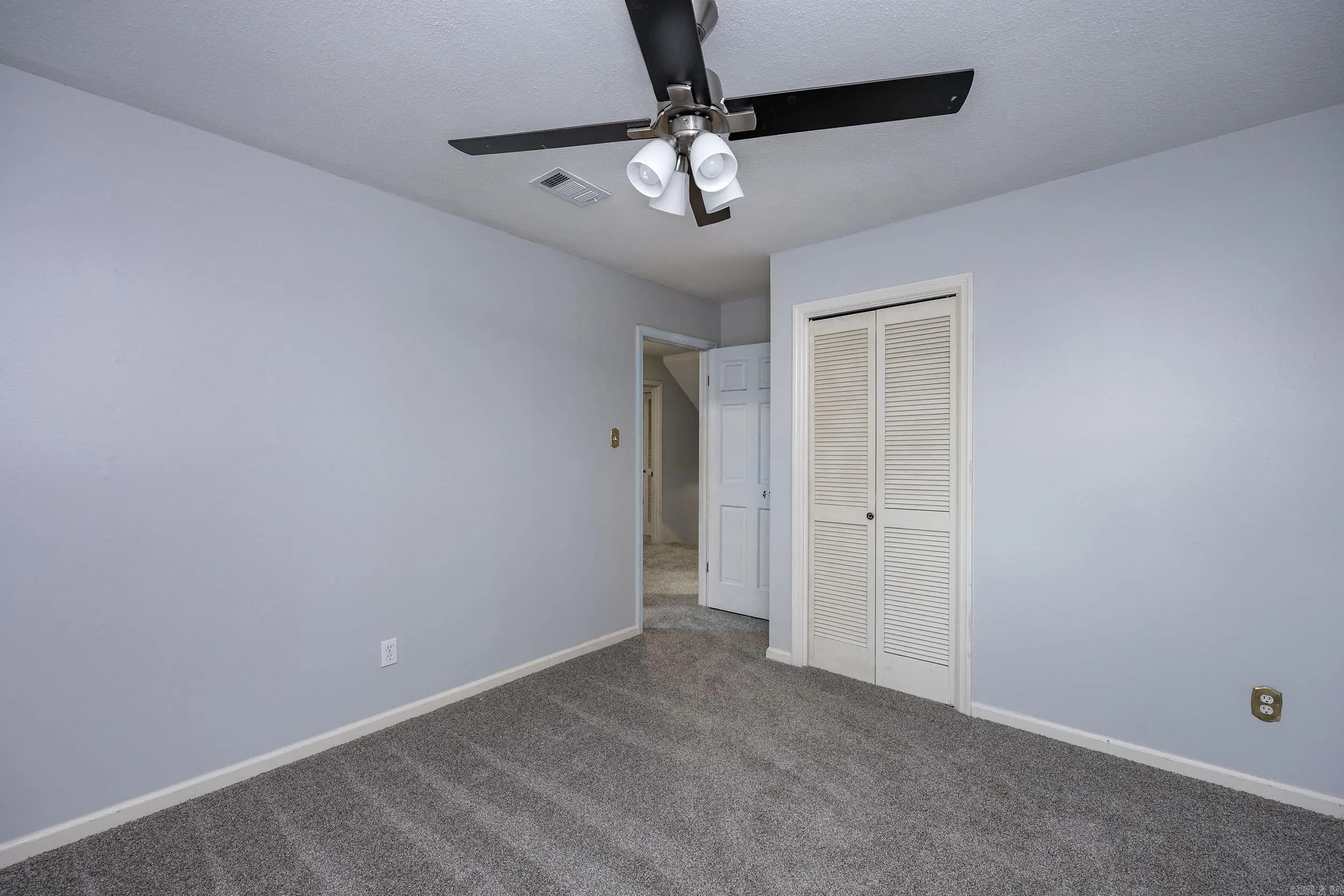 Property at 33  Colony - Image 25