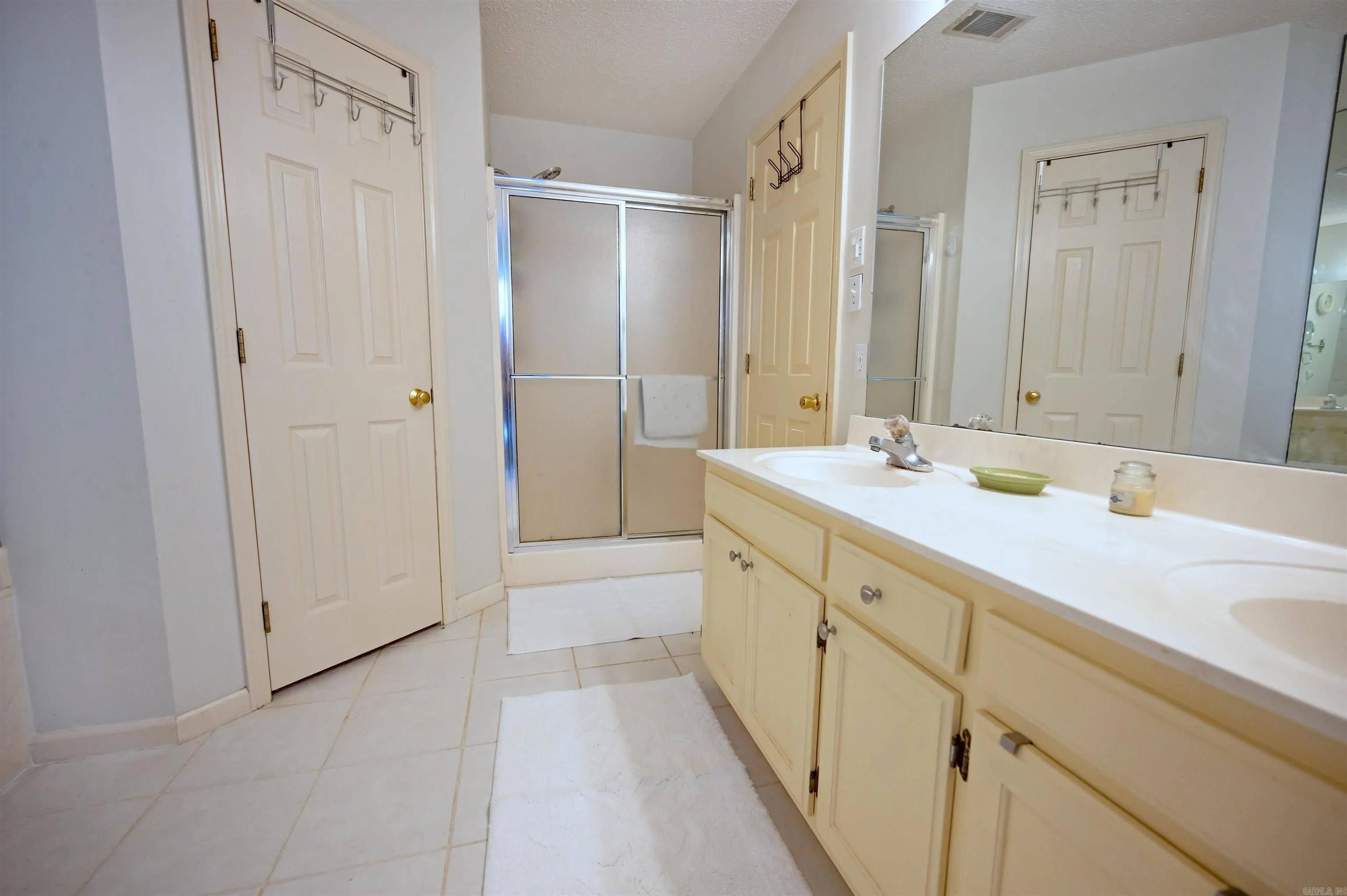 Property at 43  Blue mountain - Image 26