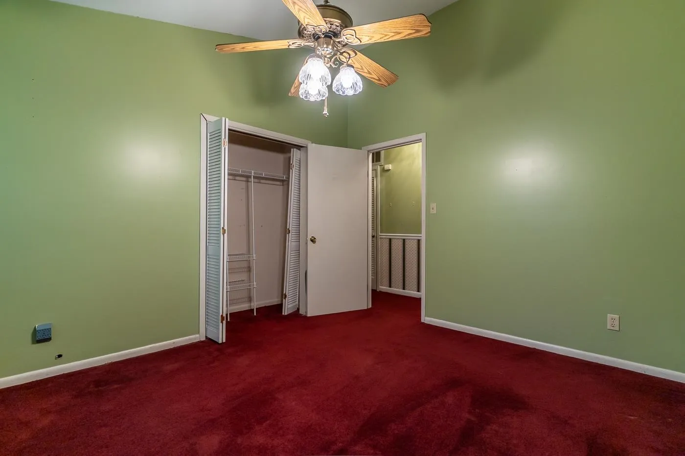 Property at 304  Toni ann - Image 18