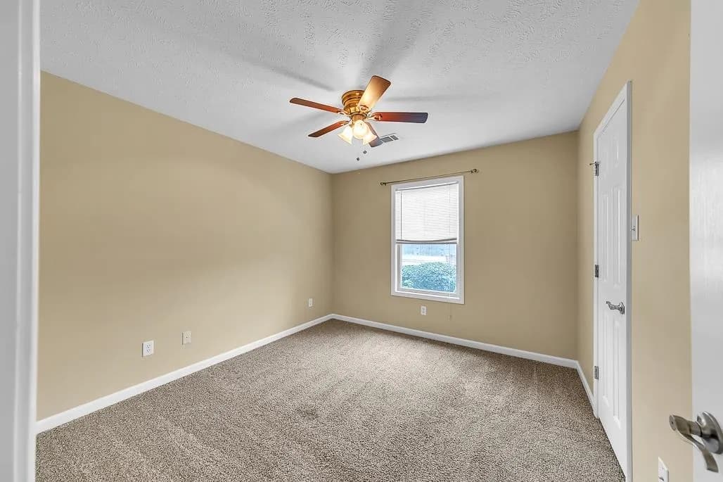 Property at 86  Seminole - Image 36