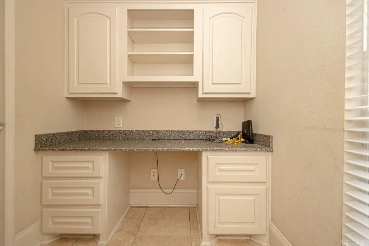 Property at 10810  Goodwin - Image 16