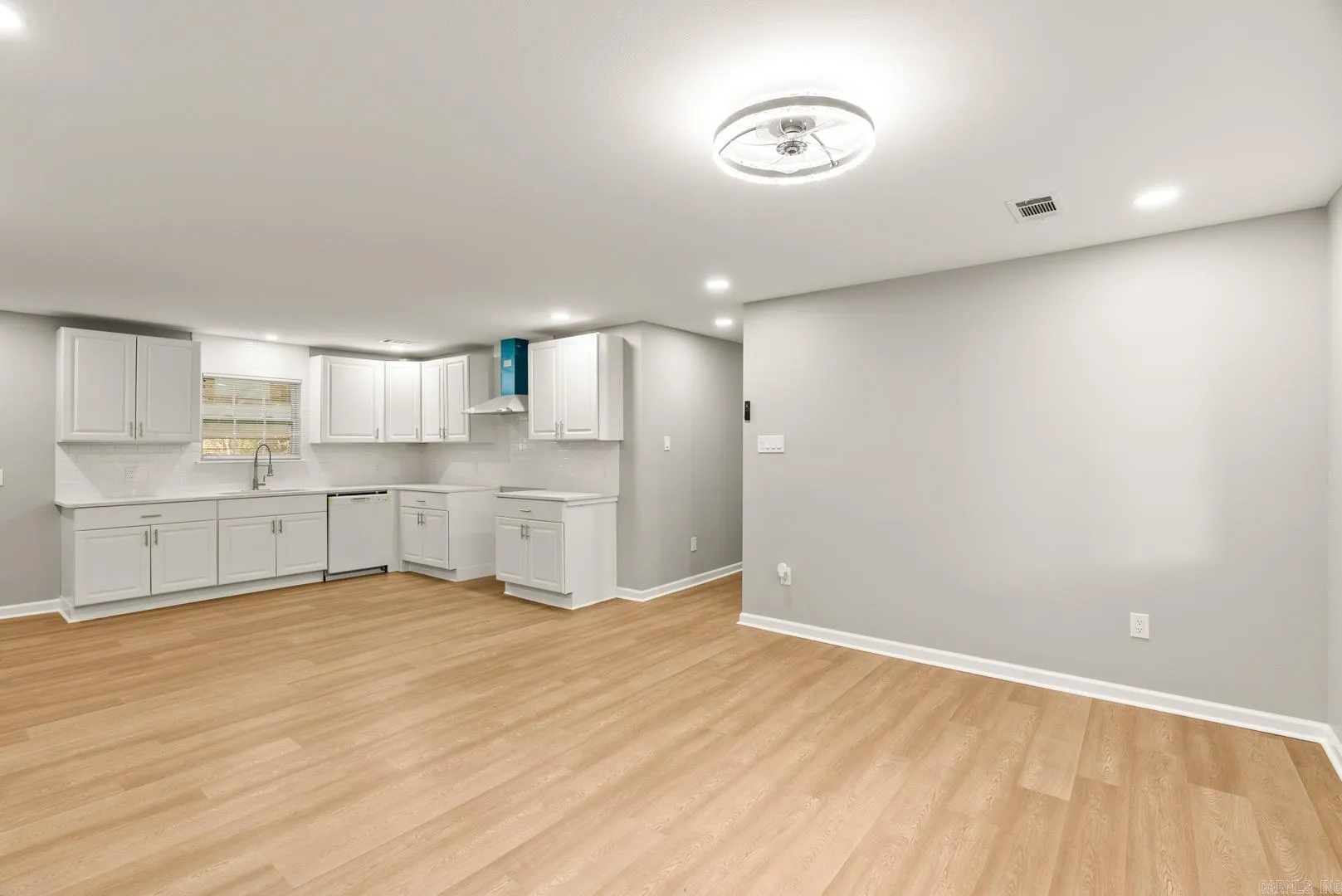 Property at 4611  Hillard - Image 6