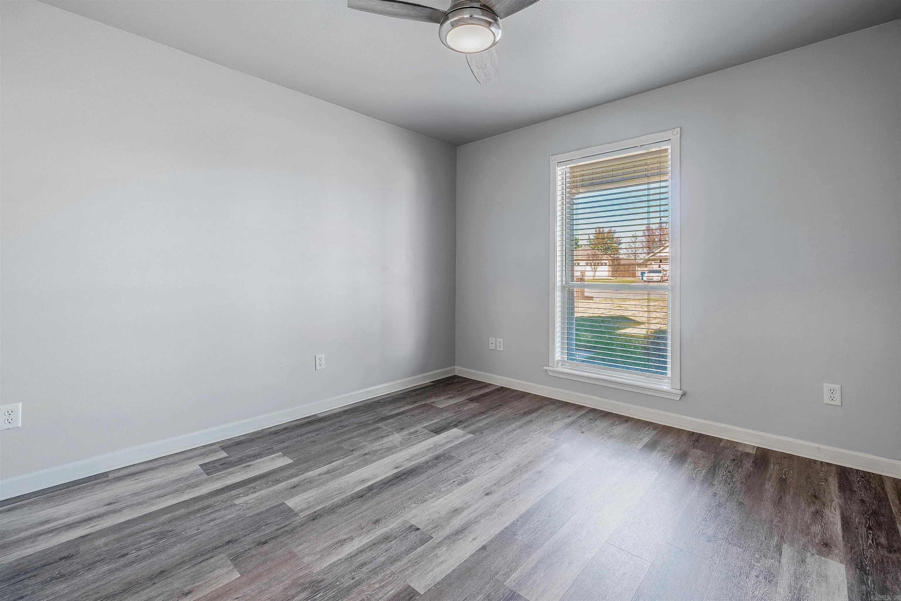 Property at 11  Red apple - Image 19