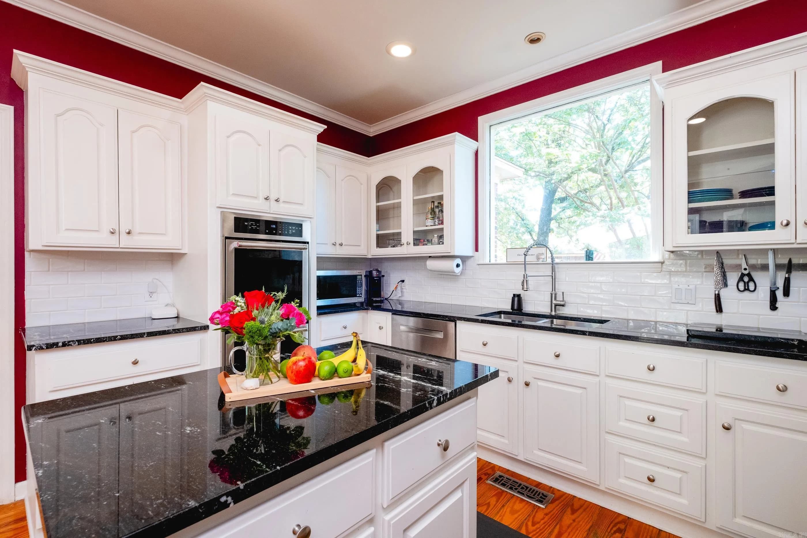 Property at 2109  Westport - Image 16