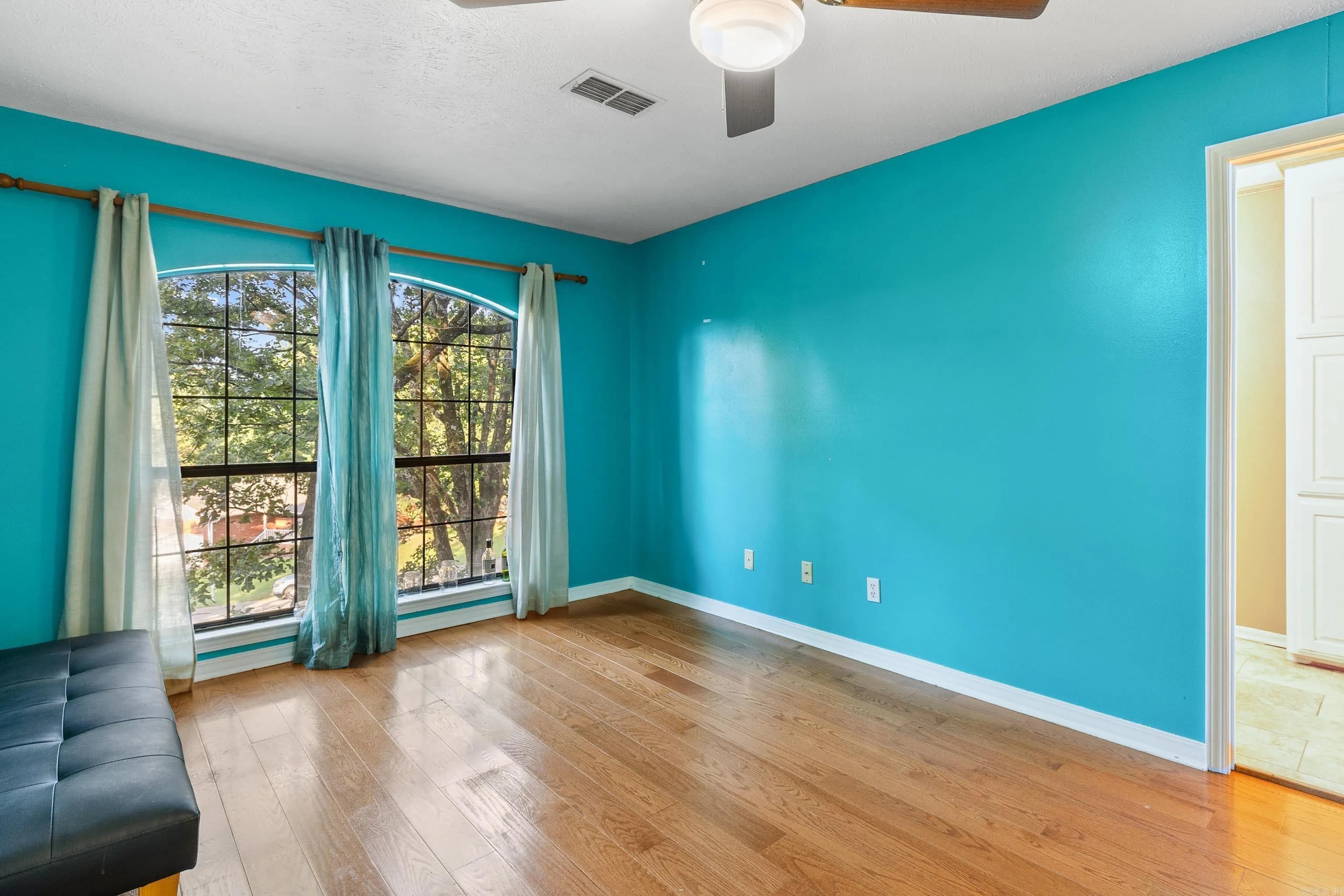 Property at 2590  Jayme - Image 19