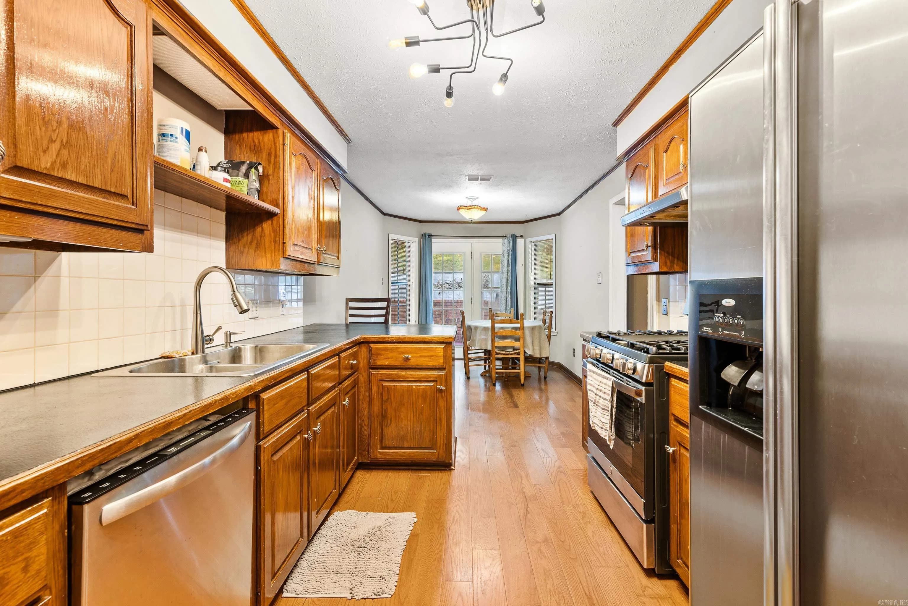 Property at 2590  Jayme - Image 10