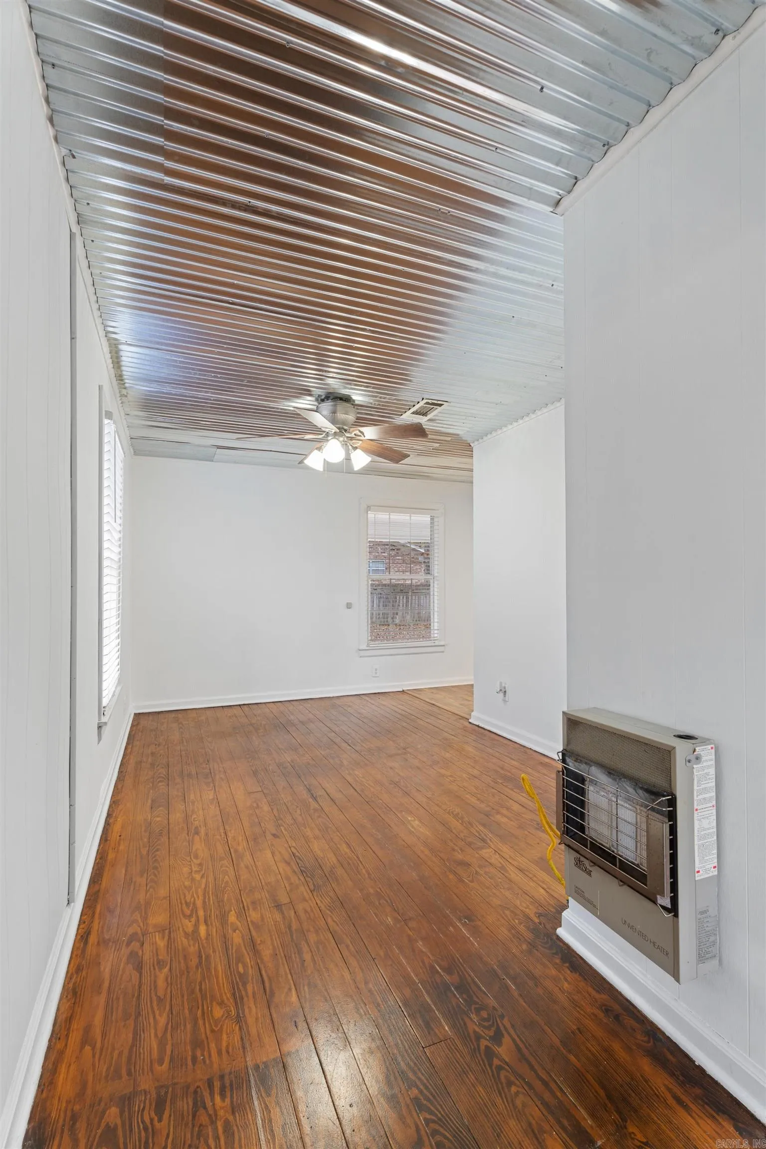 Property at 45  Grant 63 - Image 9