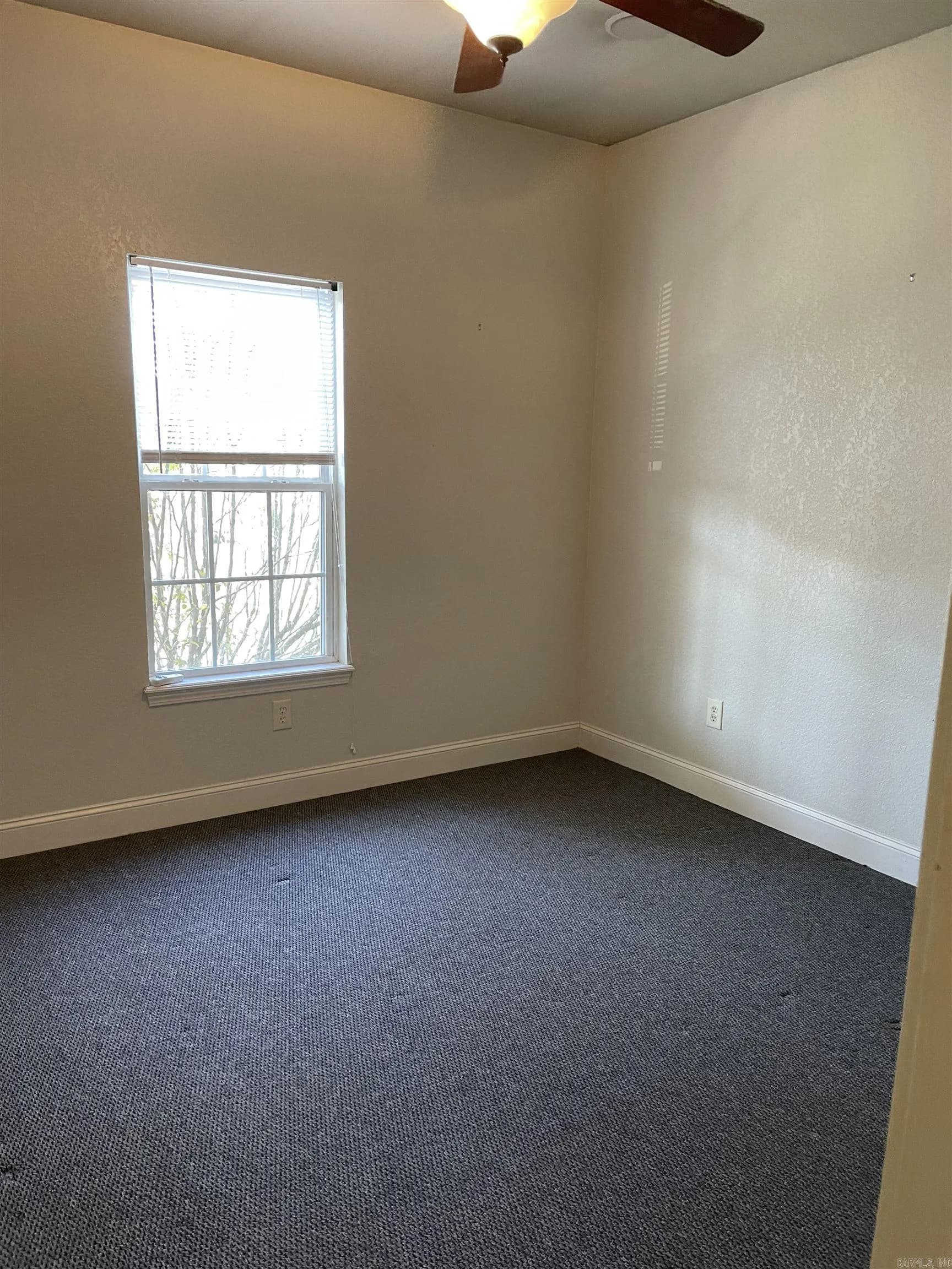 Property at 106  Rivermill - Image 21
