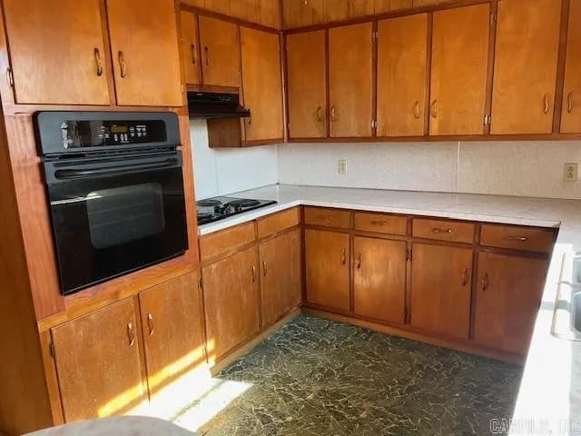 Property at 103 E Scott - Image 6