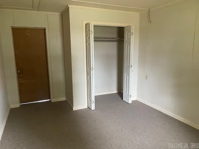 Property at 103 E Scott - Image 8