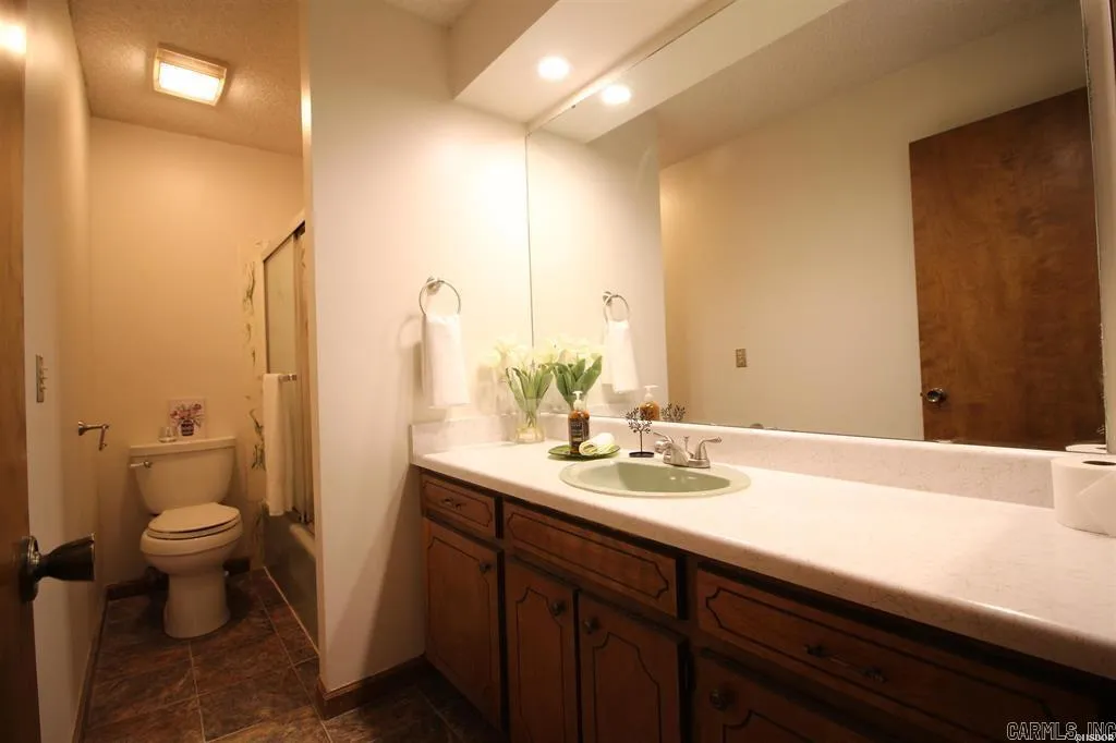 Property at 1  Alora - Image 24