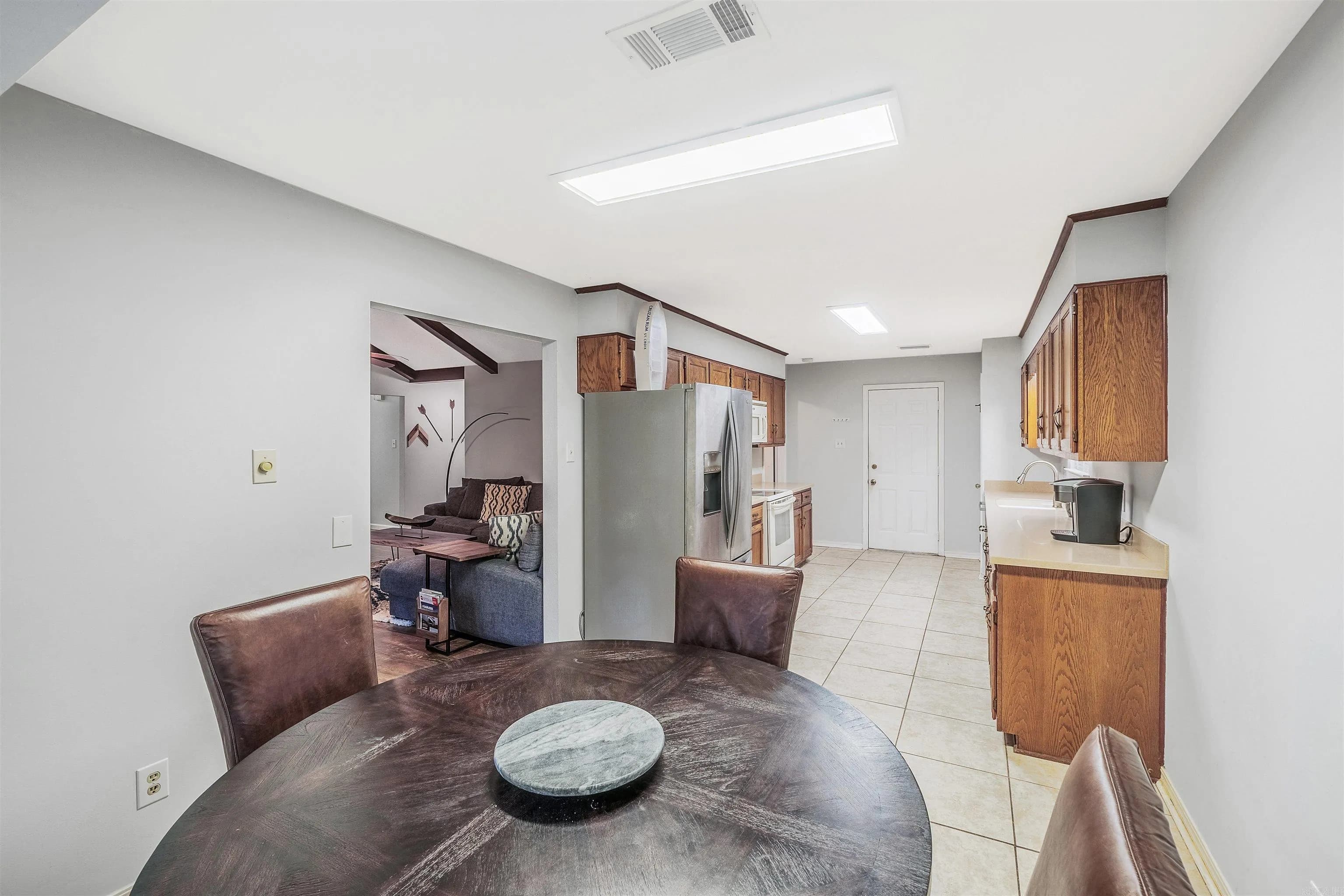 Property at 2211  Pear orchard - Image 9