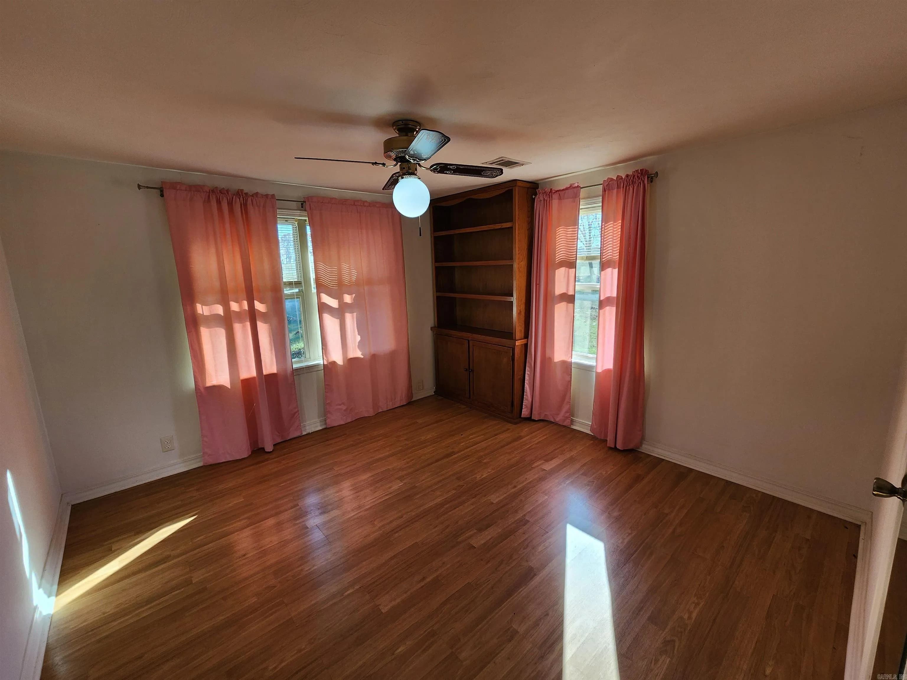 Property at 548  New hart - Image 15