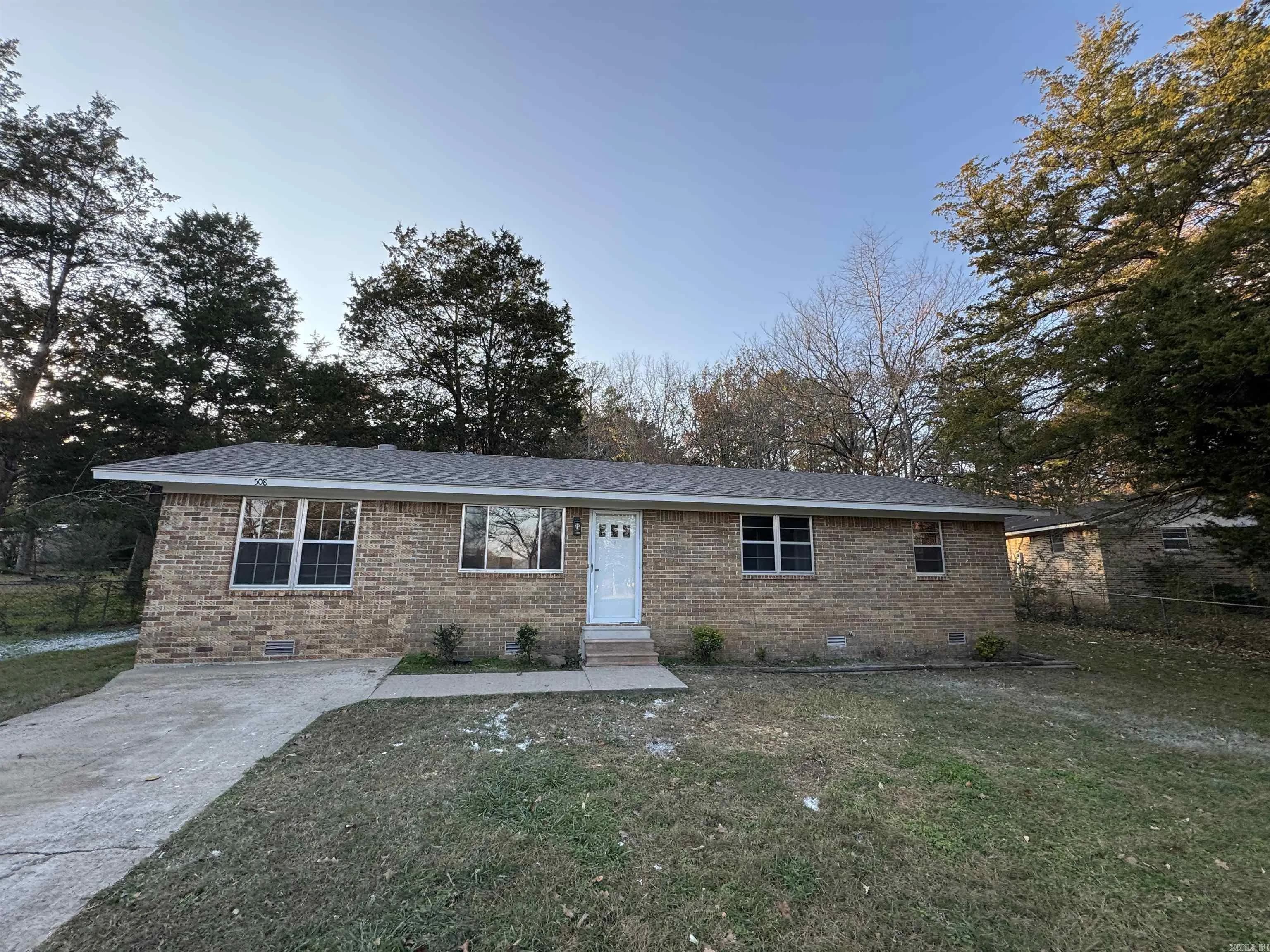 Property at 508  Spruce - Image 2