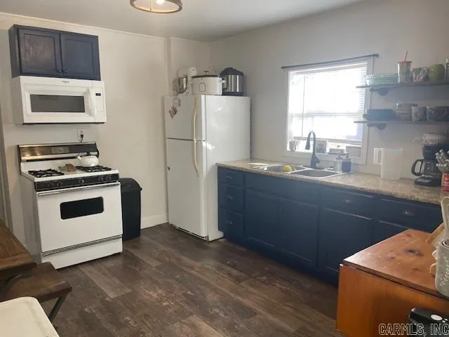 Property at 912 N Williams - Image 5