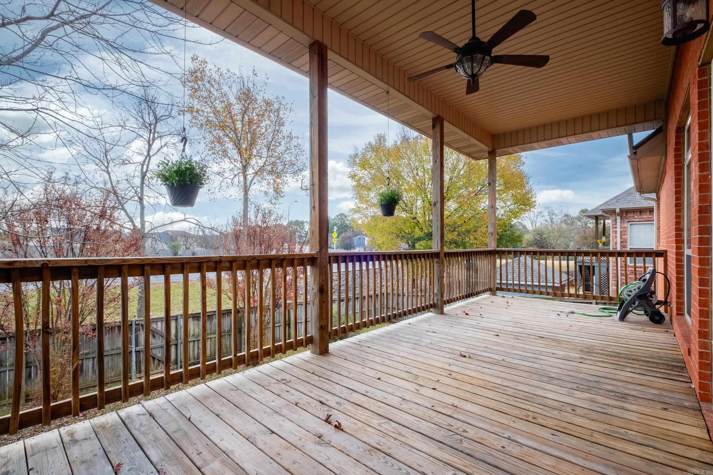 Property at 121  Shady - Image 28