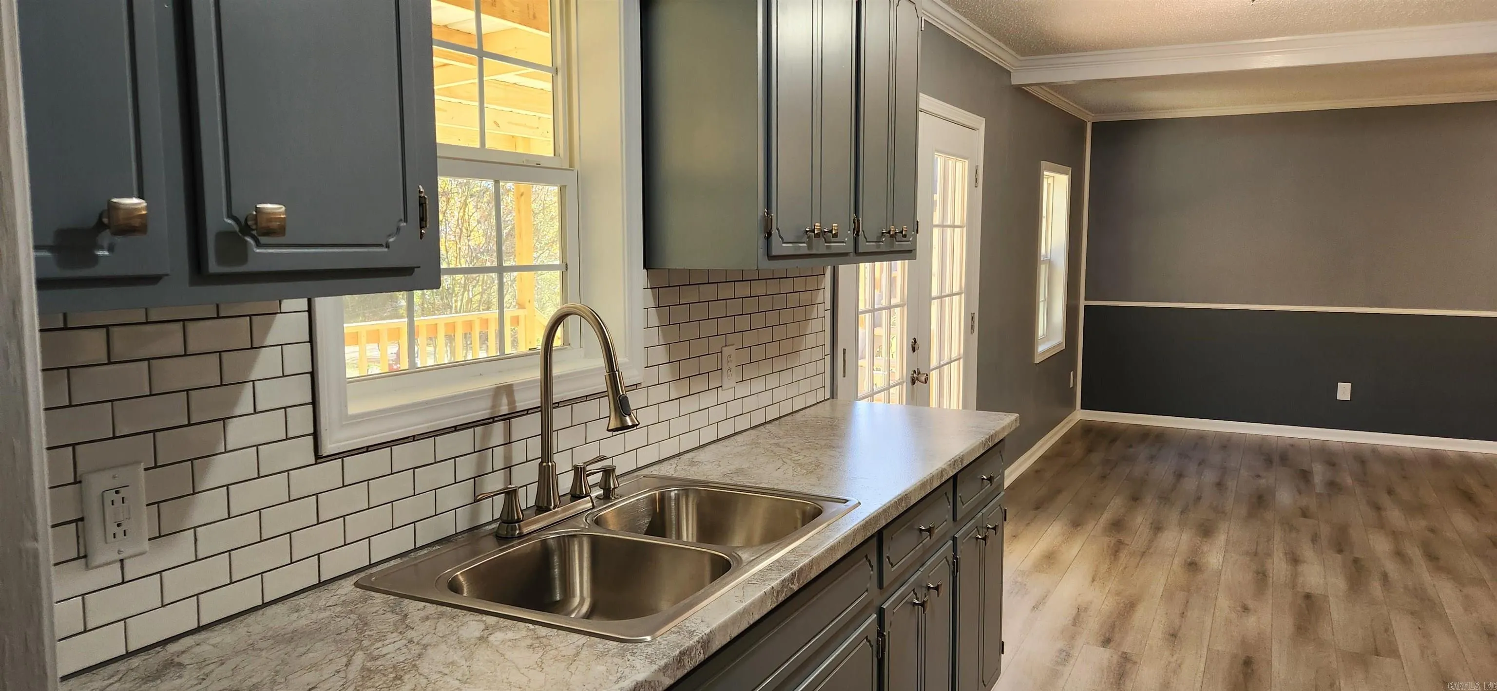 Property at 284  Armstead - Image 15