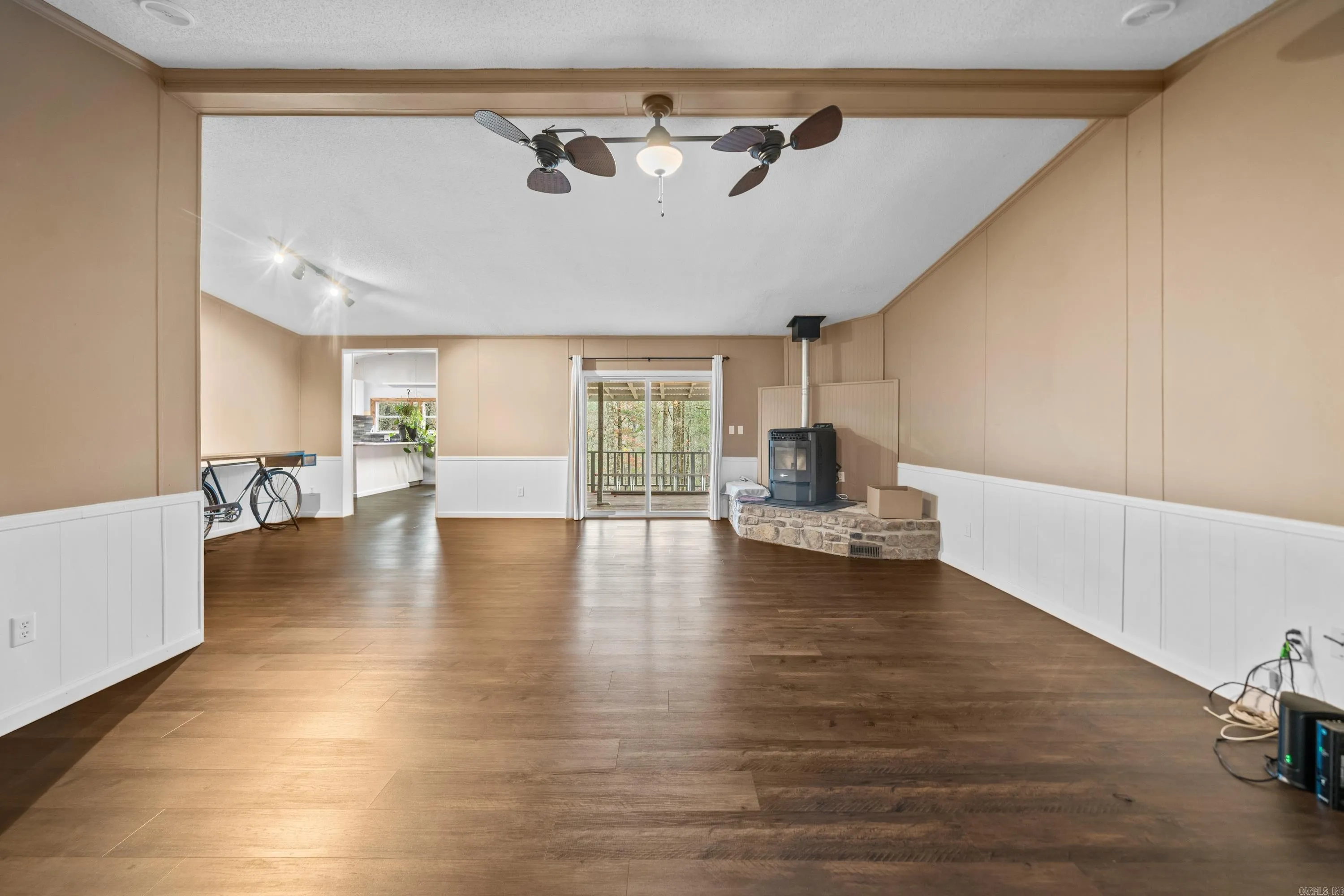 Property at 173  Mary ellen - Image 4