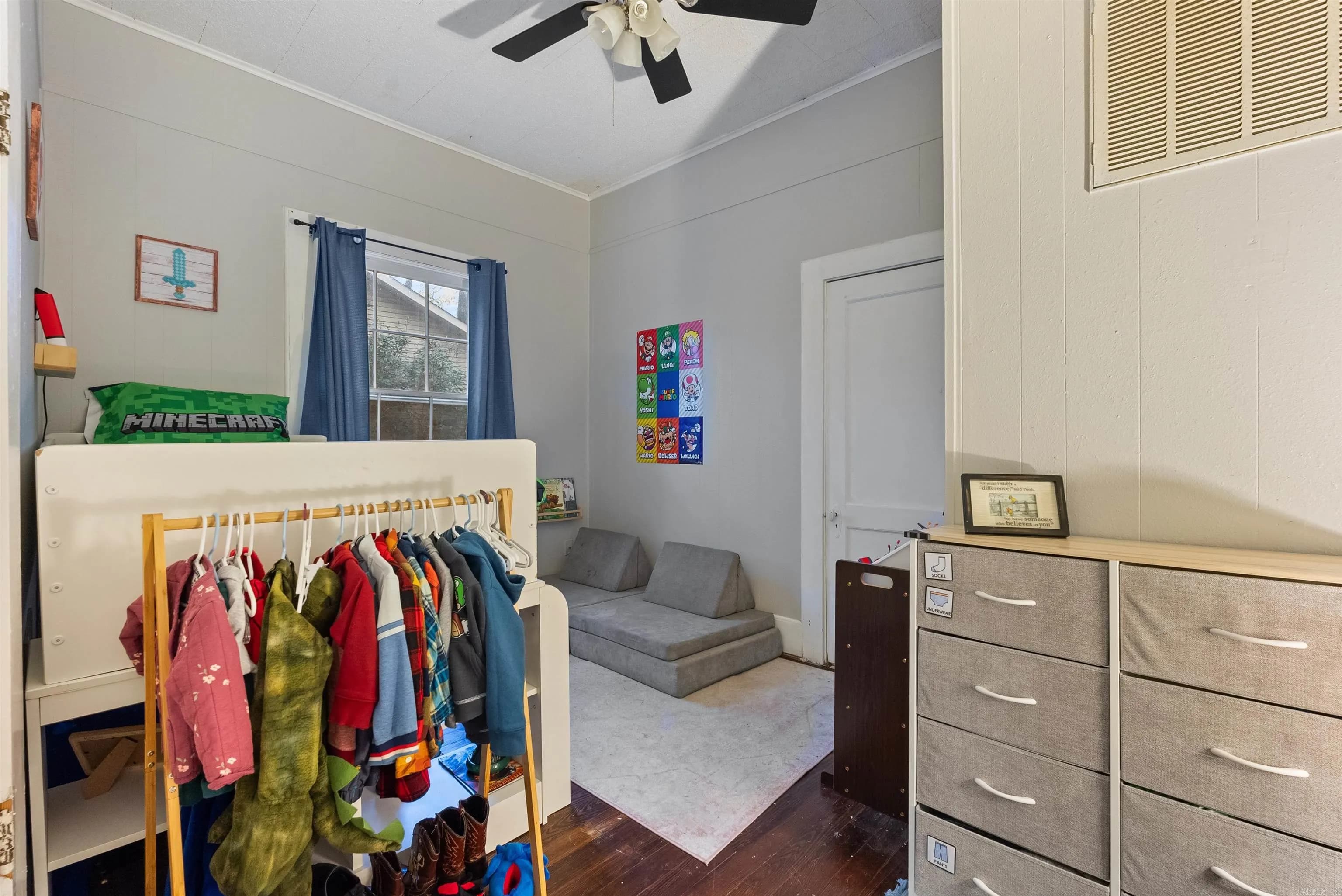 Property at 207 S Laurel st - Image 26