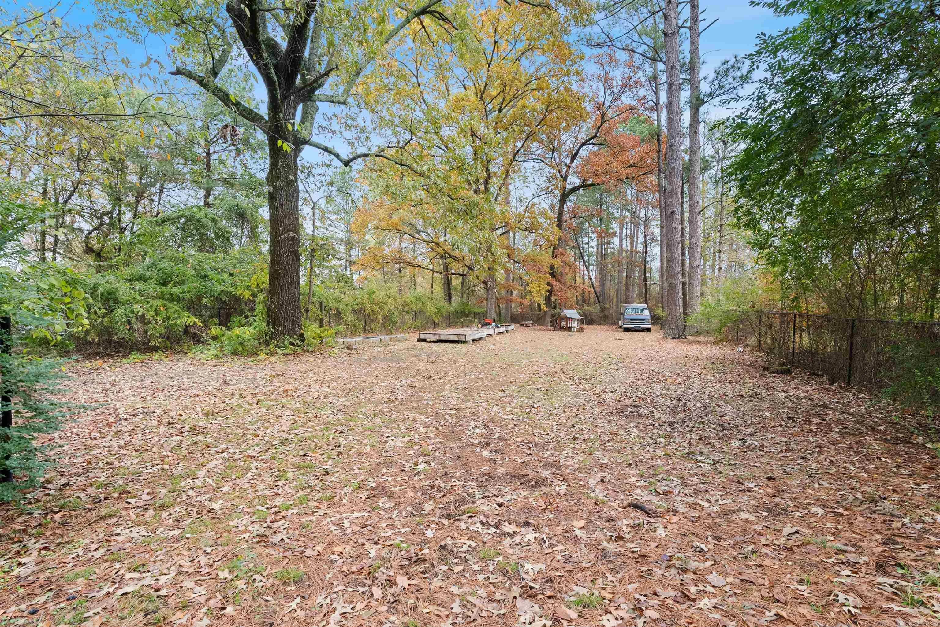 Property at 207 S Laurel st - Image 40