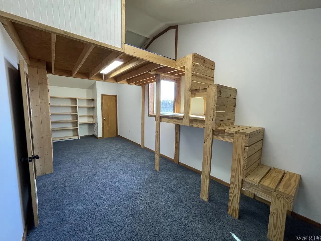 Property at 296  Rogers - Image 22