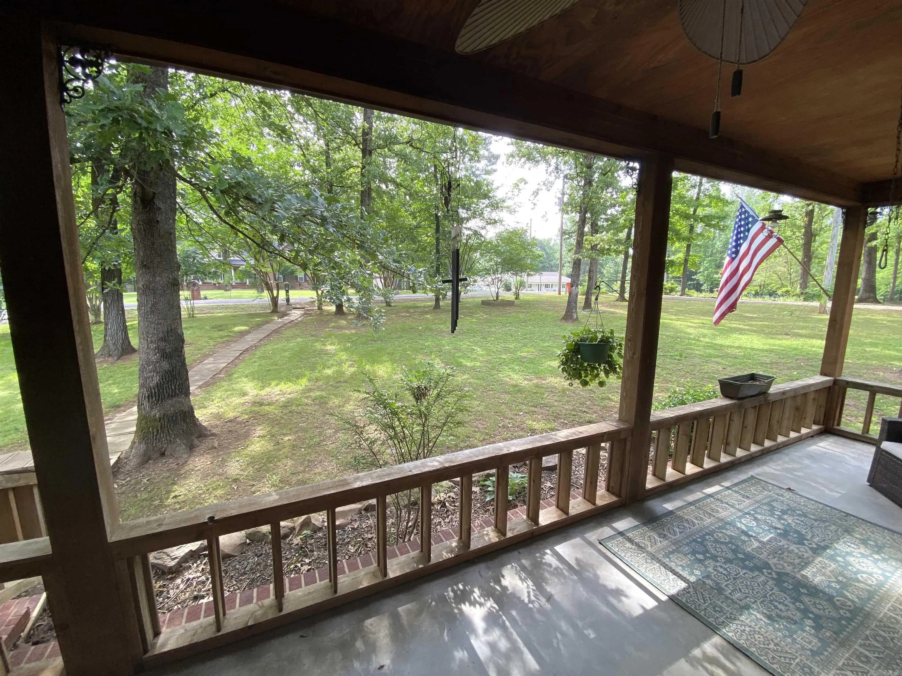 Property at 10361  Cloverleaf dr - Image 4