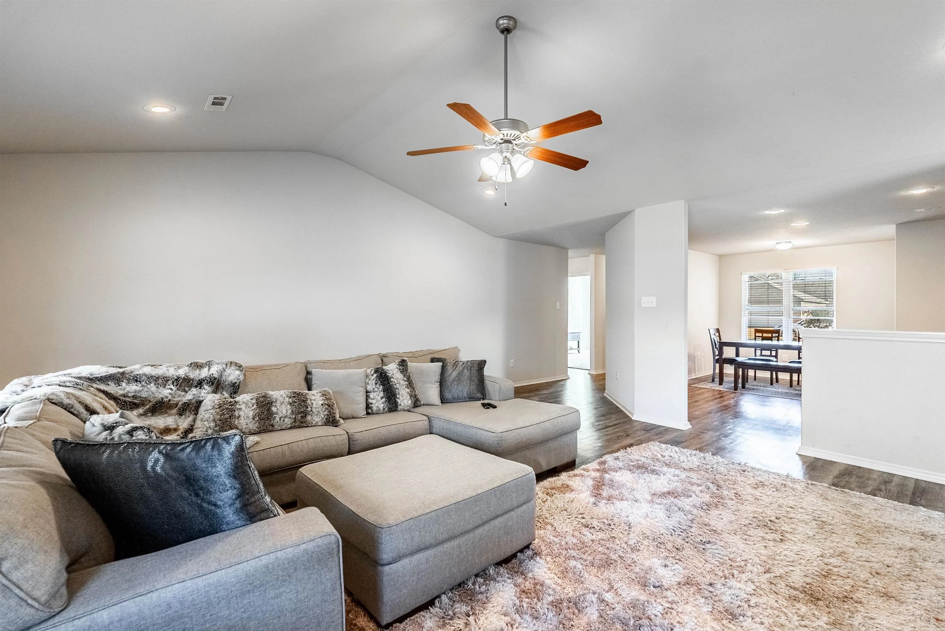 Property at 6193  Saddle hill - Image 17